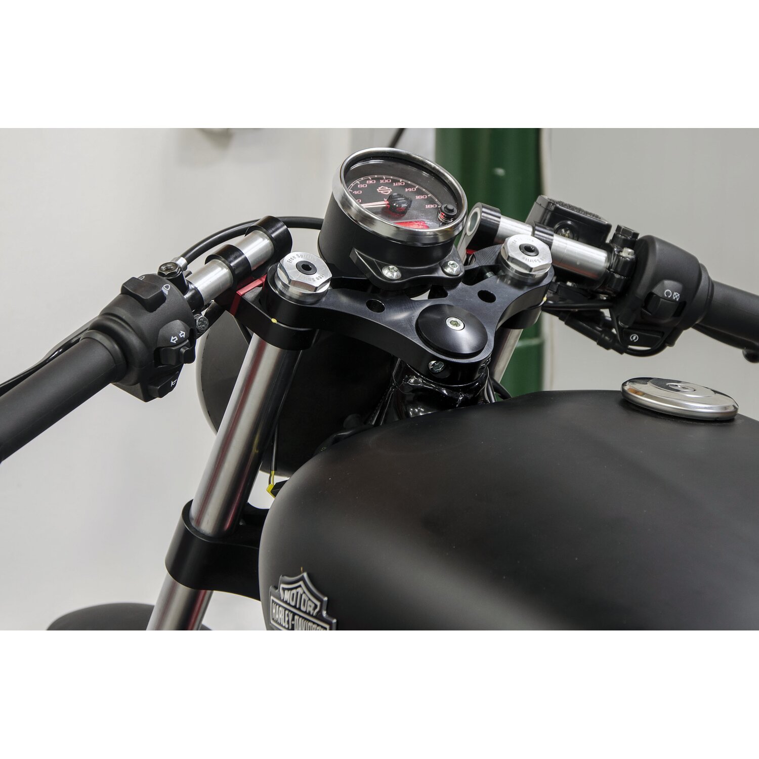 Free Spirits, XG Street triple tree set, Black, Polished
