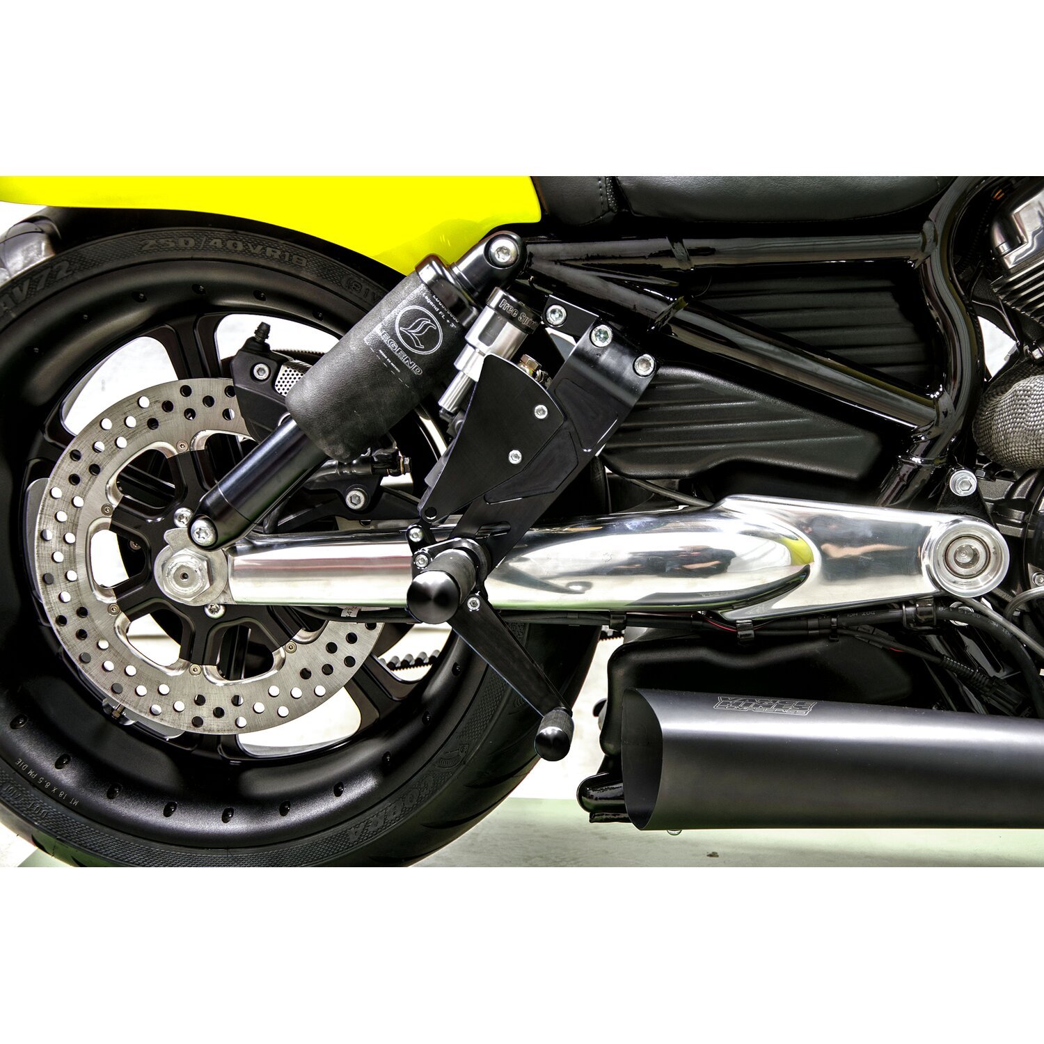 Free Spirits, rear set controls for V-Rod, Black