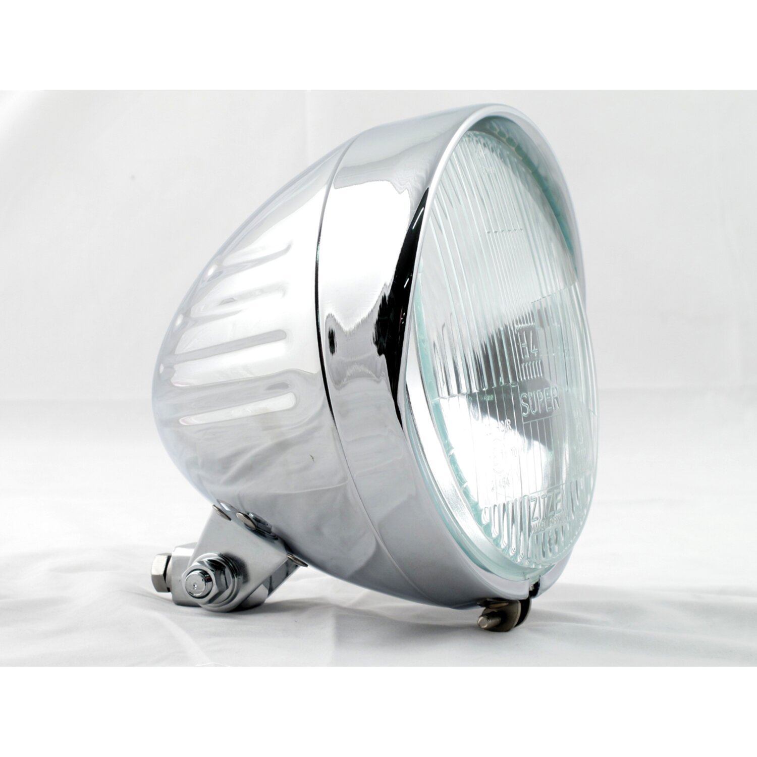 6-1/2" ribbed bullet headlamp with visor, Chrome