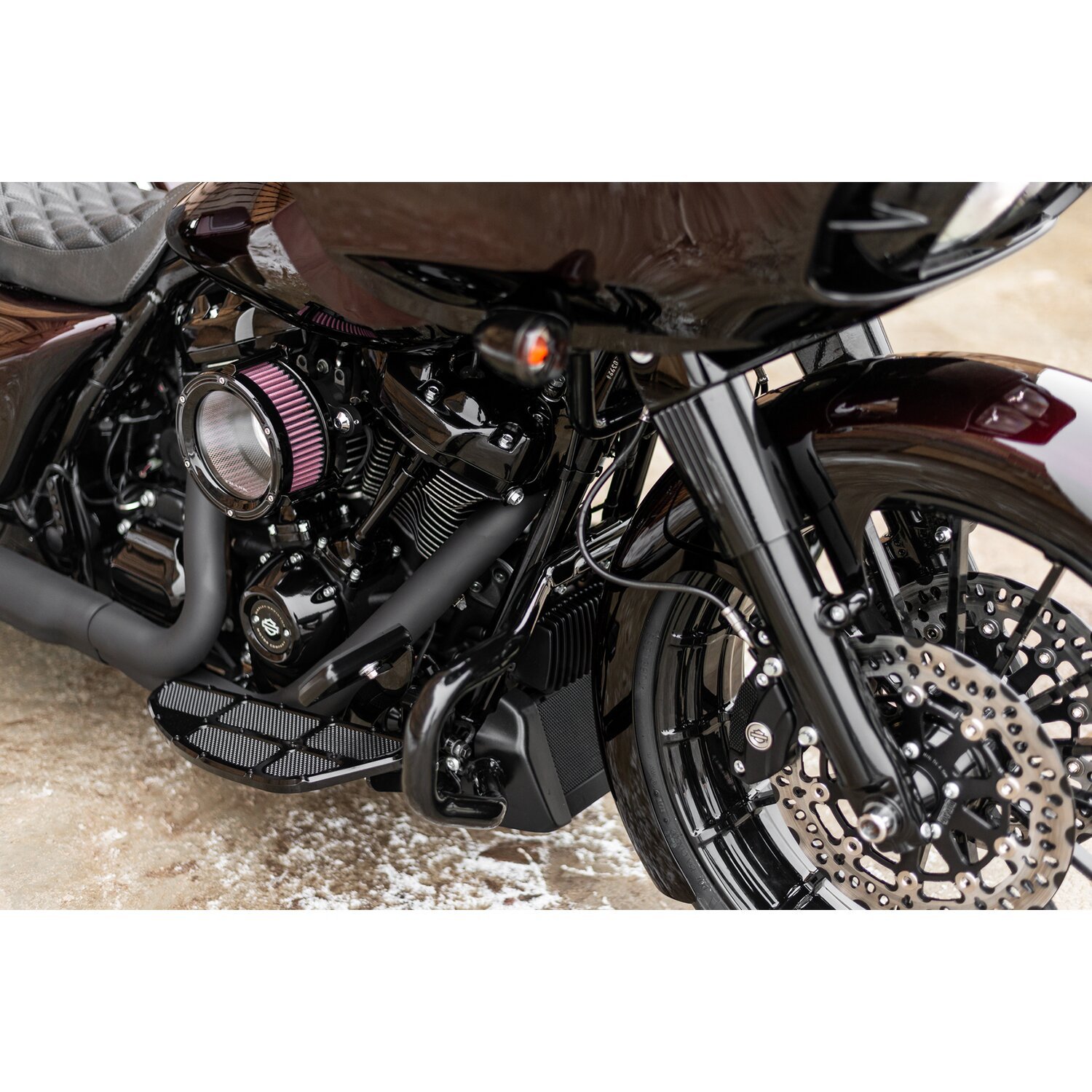Killer Custom, 'Wrapper' front fender, 18 x 5.50 fat wheels, Black, Gloss