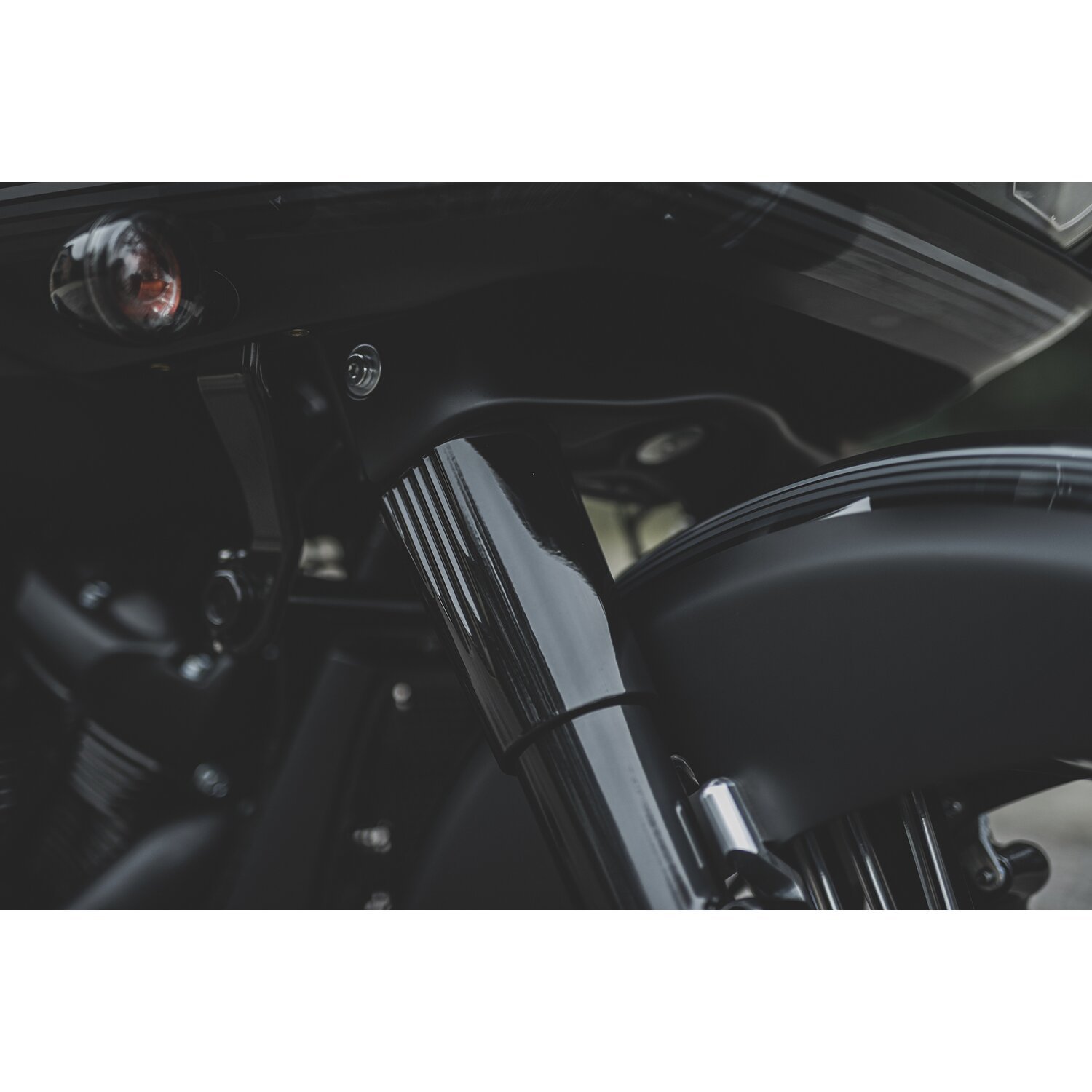 Killer Custom, upper fork covers for 5.50" wide wheels, Black, Gloss