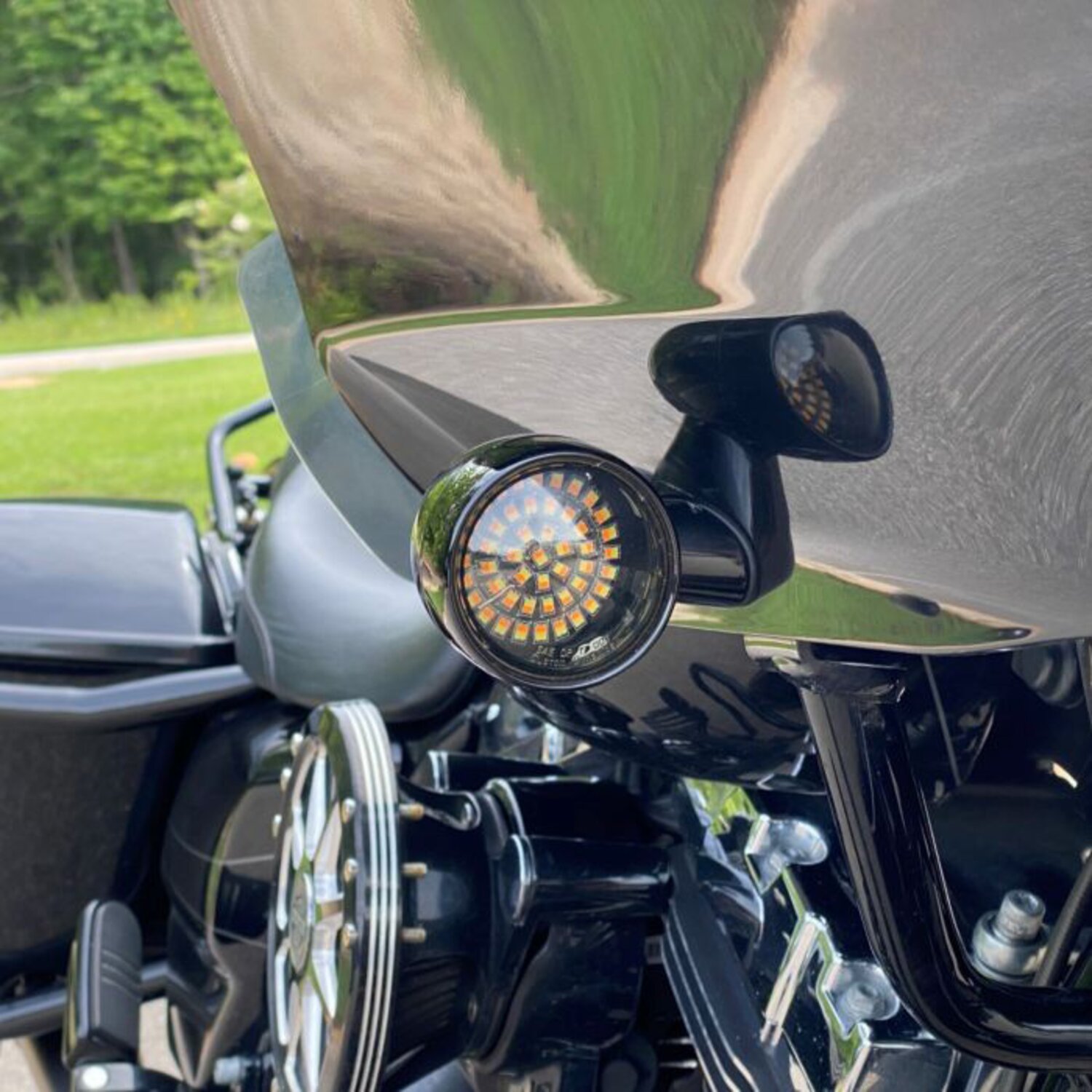 Custom Dynamics, Genesis 4 series front turn signal inserts, Black