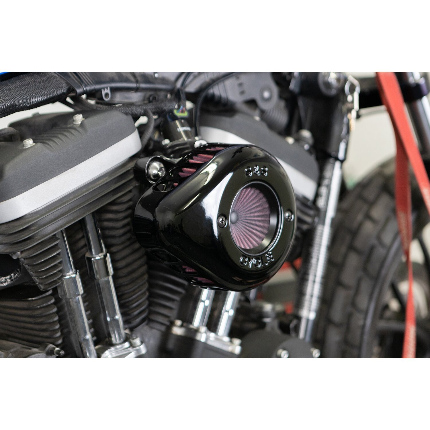 S&S, 'Air Stinger Stealth' air cleaner kit. Teardrop, Black, Gloss