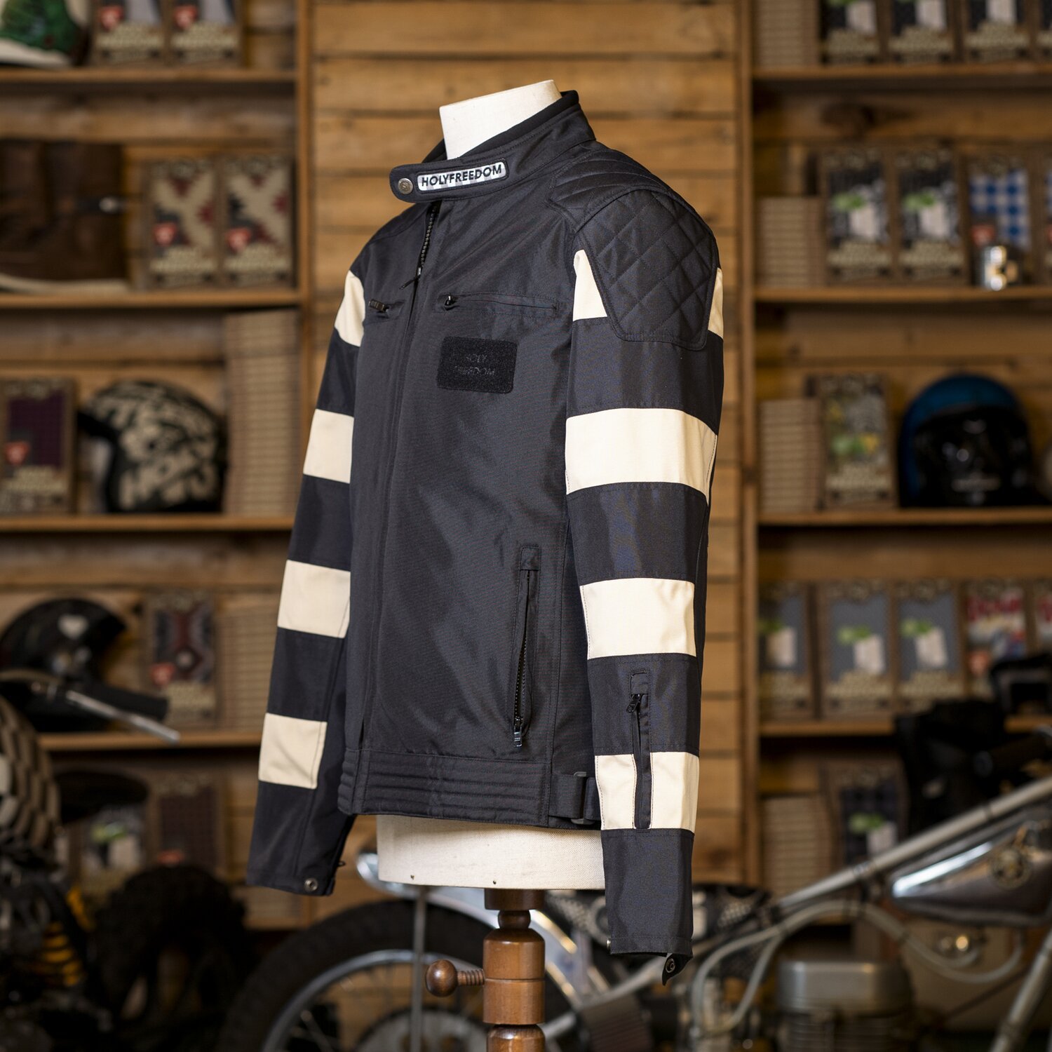 S — Holy Freedom Prison jacket black/off white, S