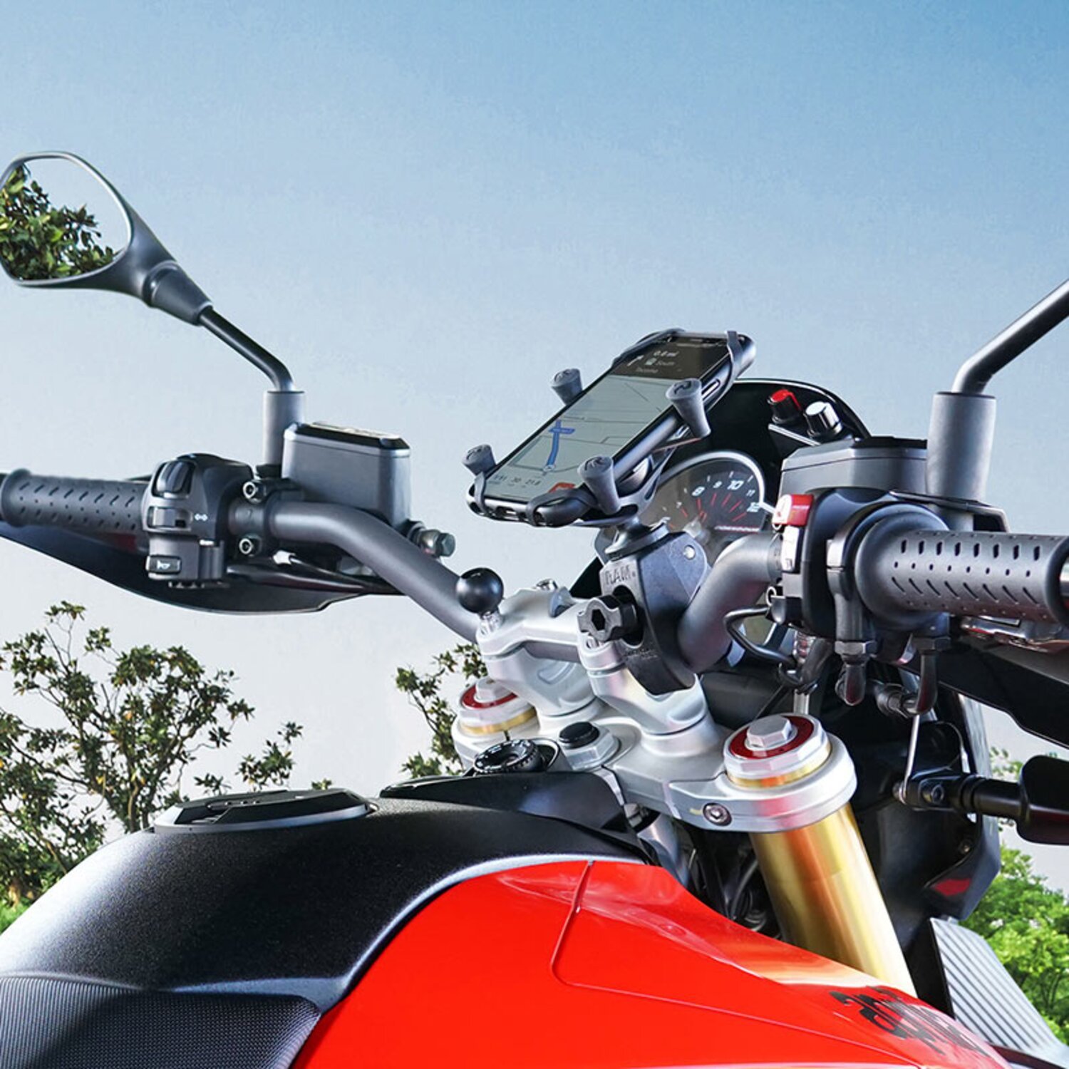 RAM Mounts, Low Profile X-Grip with Tough-Claw™ Base. Small, Black