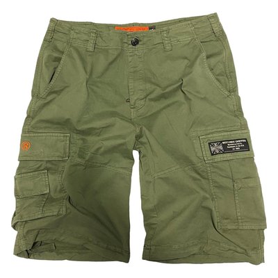 Probably the best cargo short WCC has made so far. These cargo shorts are made of 97% cotton and 3% spandex to give it extra stretch and comfort while wearing.  The shorts come with YKK fly zipper, 2 side pockets with buttons and size adjusters at the waist. At the left pockts the WCC branding label and right the Jesse James workwear logo embroidered. These shorts are perfect for working outside in summer or just as a casuel wear item.