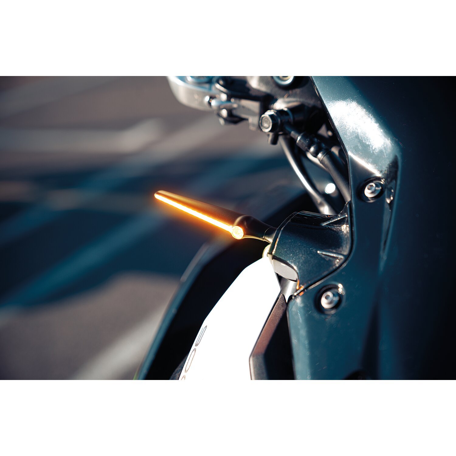 Kellermann, Jetstream sequential turn signal, clear lens, White