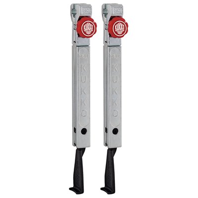 Narrow arms. 2 jaws. 30mm wide jaws. 
Stock replacement or optional Quick Adjusting arms / puller arms. 
Fits all of our 20 and 30 build series Kukko gear pullers with Quick Adjusting arms. 
- Puller arms look like: Drawing 2 (narrow arms) 
- Number of jaws: 2
- Jaw length: 250
- Series: 3-P
- Weight: 1.34kg
- A dimension (in mm): 3
- B dimension (in mm): 30
- C dimension (in mm): 7
- D dimension (in mm): 14
- E dimension (in mm): -