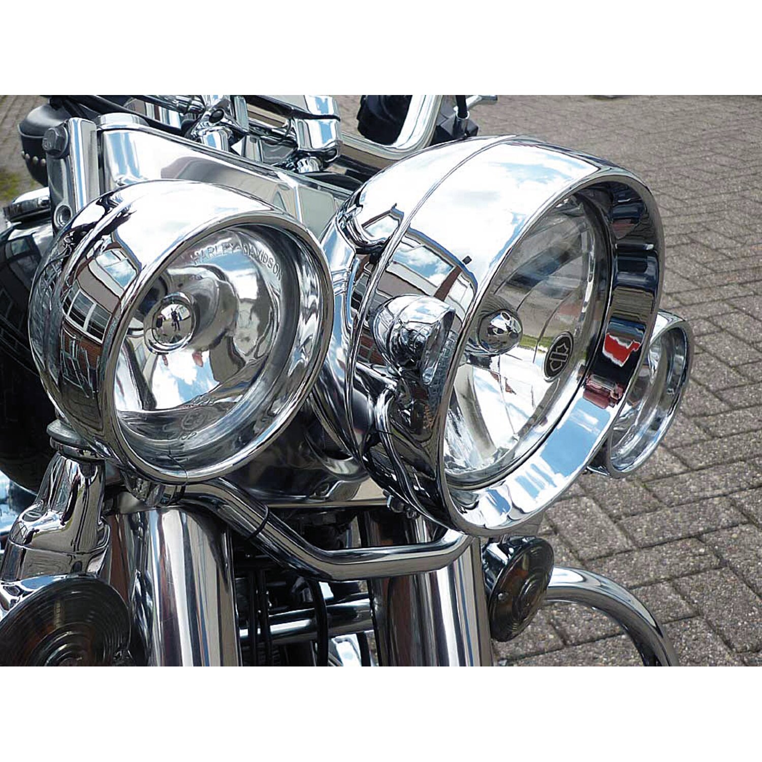 Recessed trim ring. 7" headlamp, Chrome