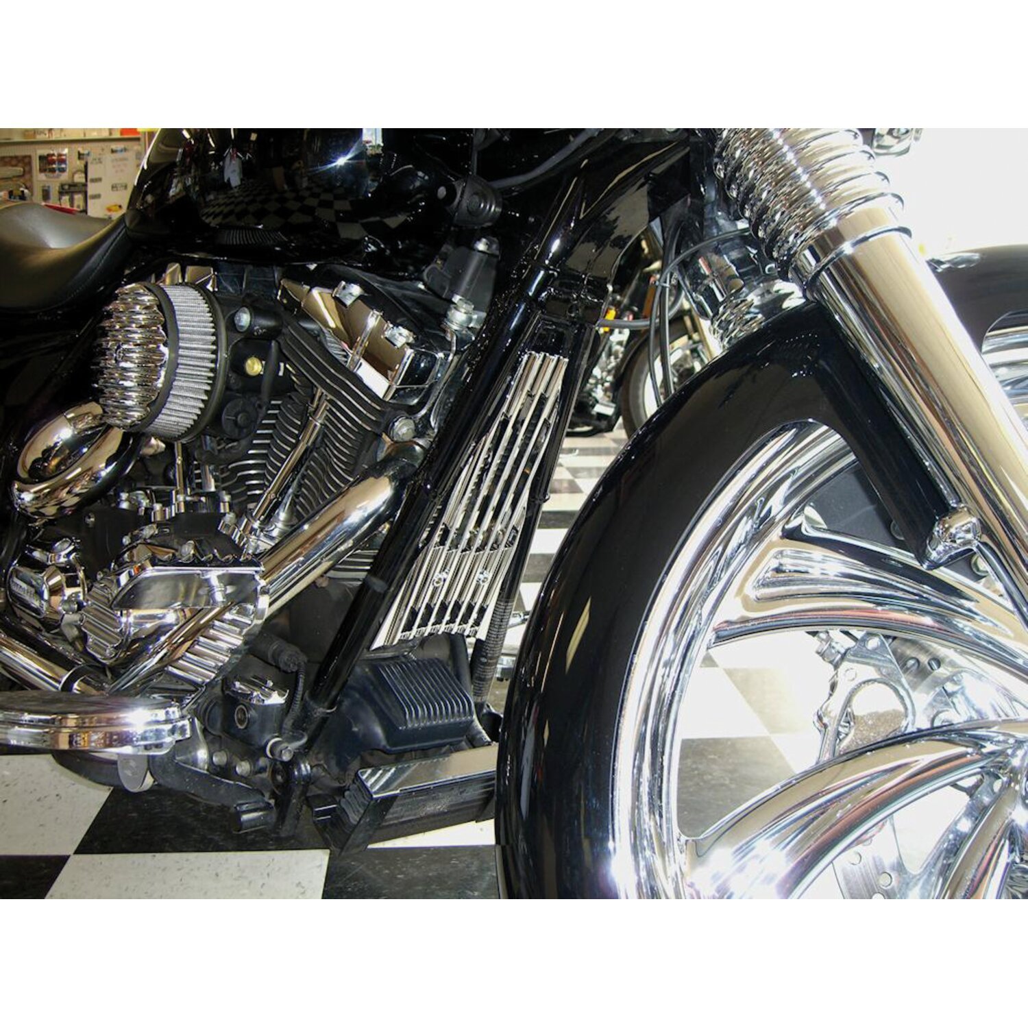 Covingtons, finned frame grill, Chrome