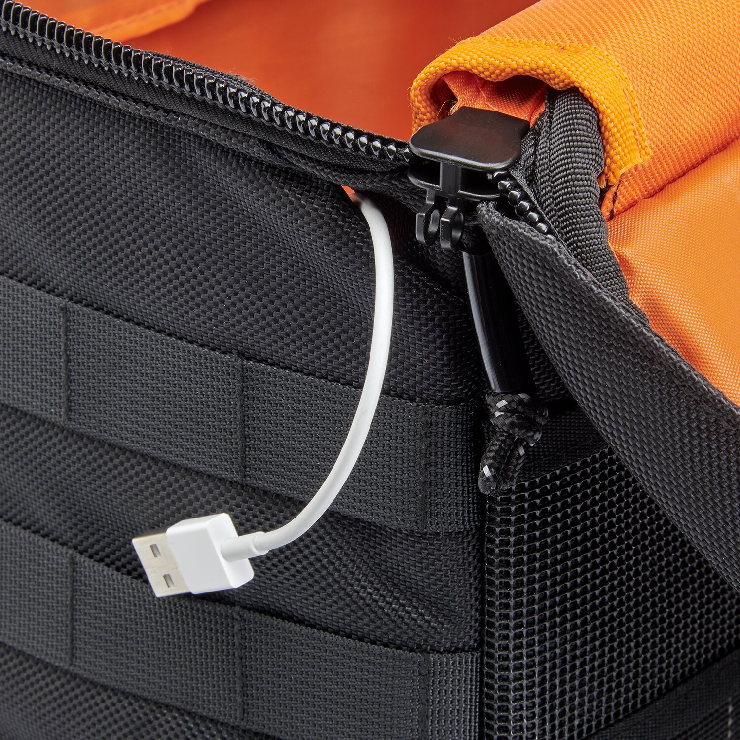Biltwell, Exfil-18 throw-over saddlebags