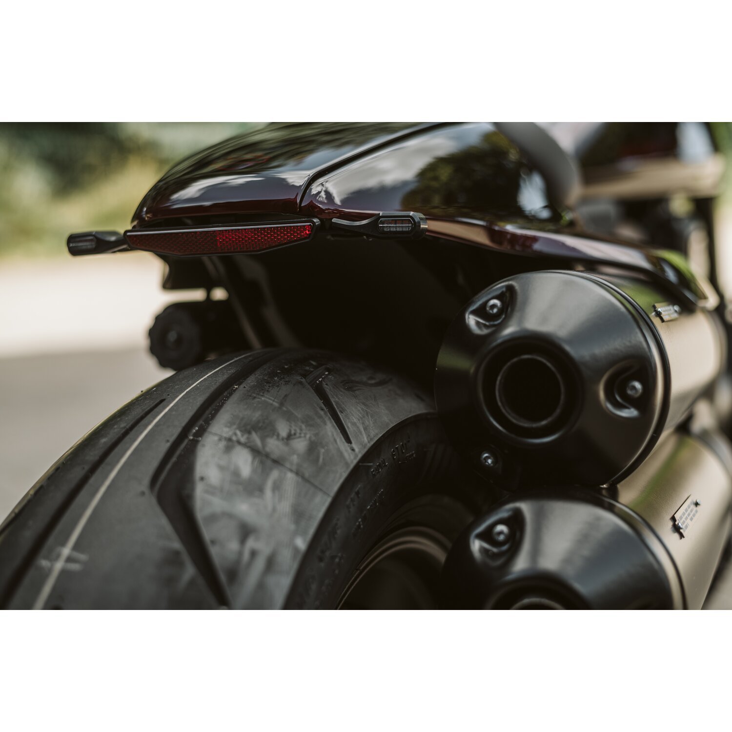 Killer Custom, LED taillight / turn signal combo, Black
