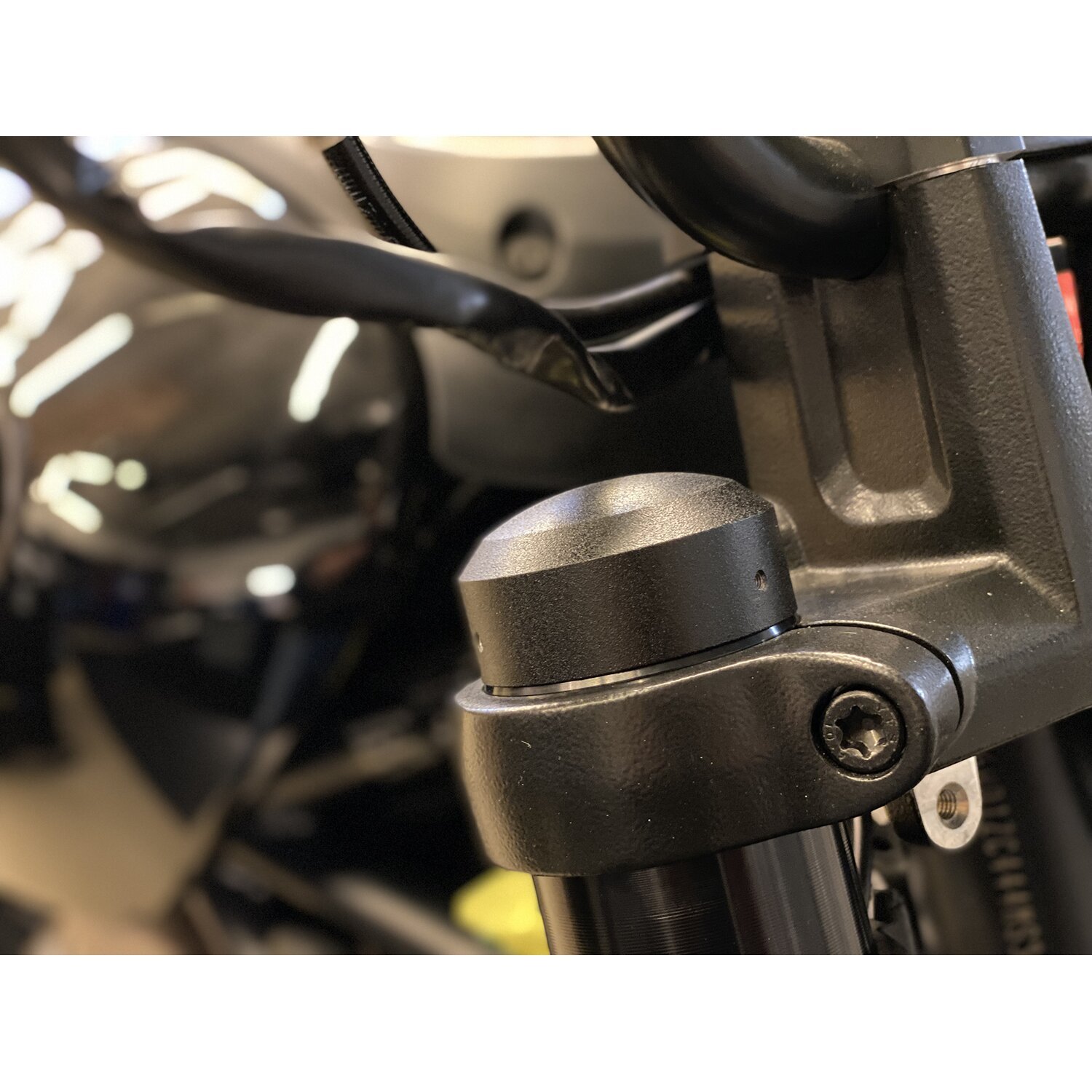 Killer Custom, fork tube cap bolt covers, Black, Matte