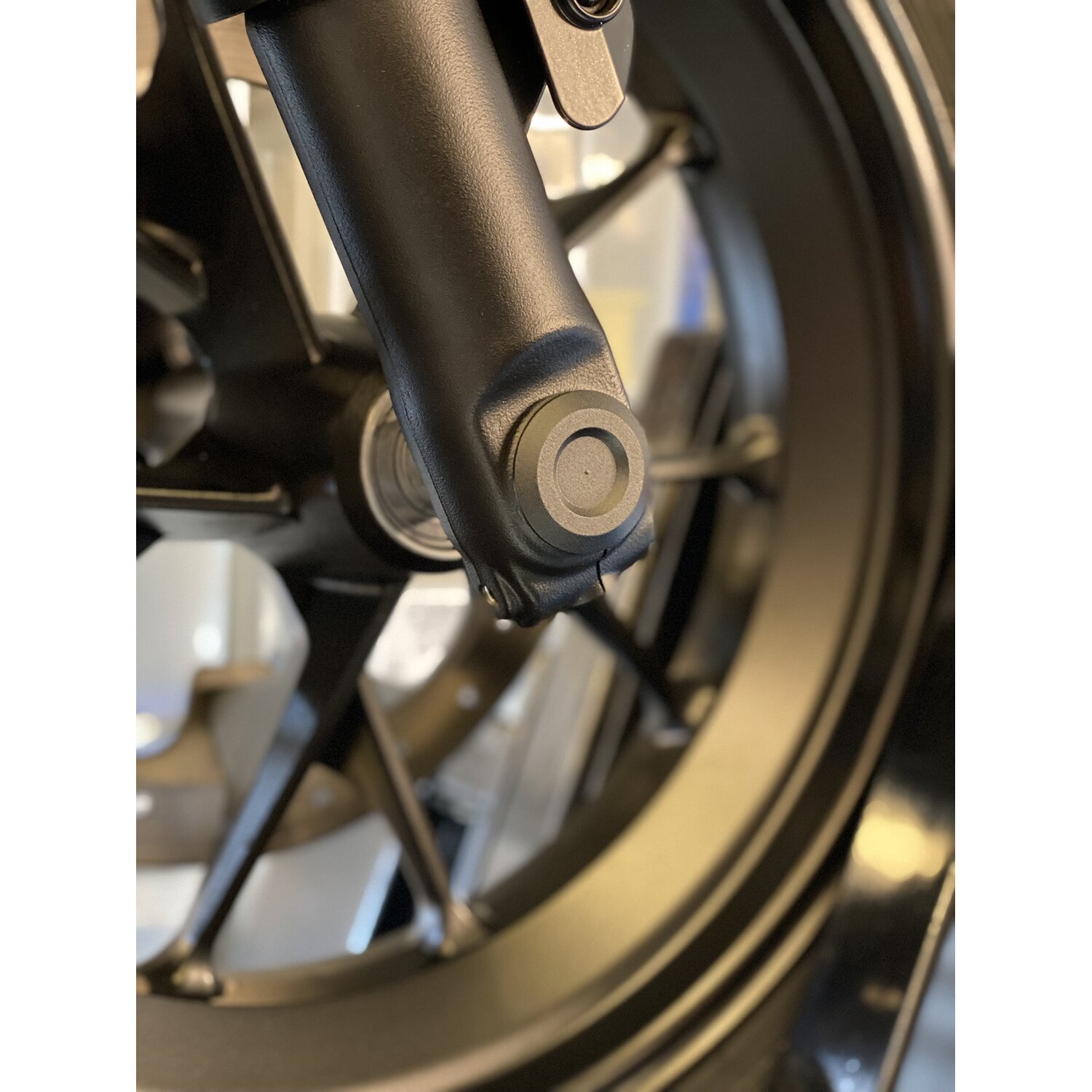Killer Custom, Sportster S front axle cover set, Black, Matte