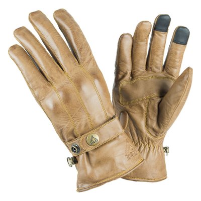 The By City Elegant gloves made of high quality cowhide. Completely waterproof. Protection in knuckles of PVC and double skin in the palm of the hand. Double protection on the wrist by buttons and touch function in index finger. The gloves are CE approved; CE UNE-EN:13595: 2015-CE. Available in maroon and mustard. Elegance and comfort on your bike.