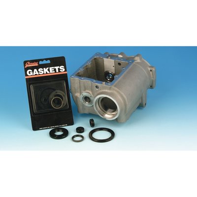 Includes all mainshaft & clutch hub nut oil seals. Complete as shown.