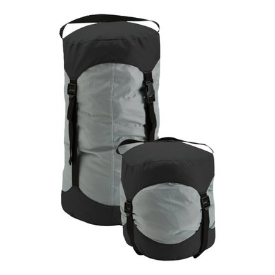 Great for soft items, as clothing, offering 30% or more volume reduction after compression. Perfect to separate clean and dirty clothes. Made from black/grey water resistant light weight Tri-Max® polyester material.
- 35 liter
- 25 1/2" x 11" (uncompressed)