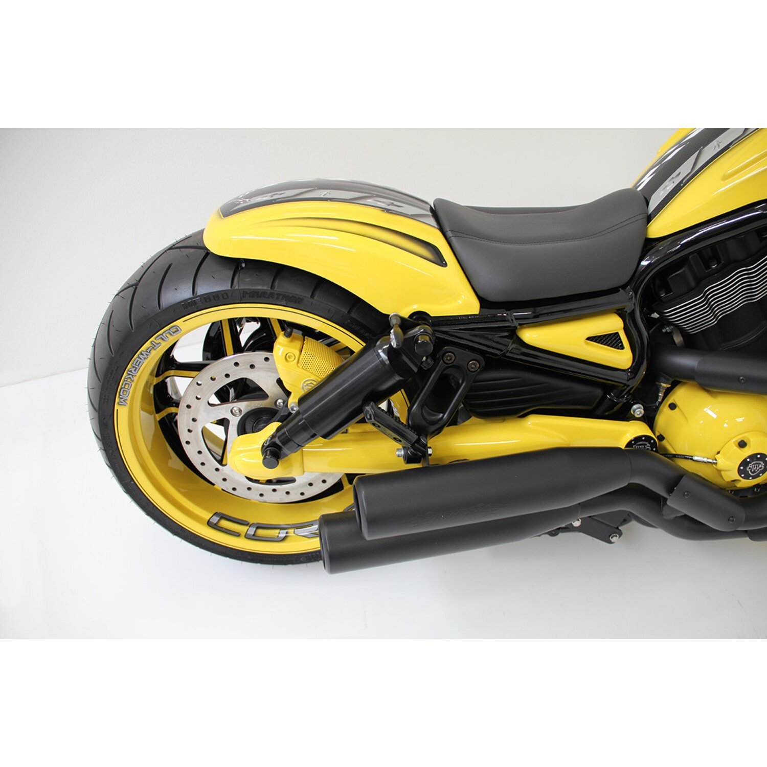 Cult-Werk, V-Rod fender & seat kit, racing Black, Matte