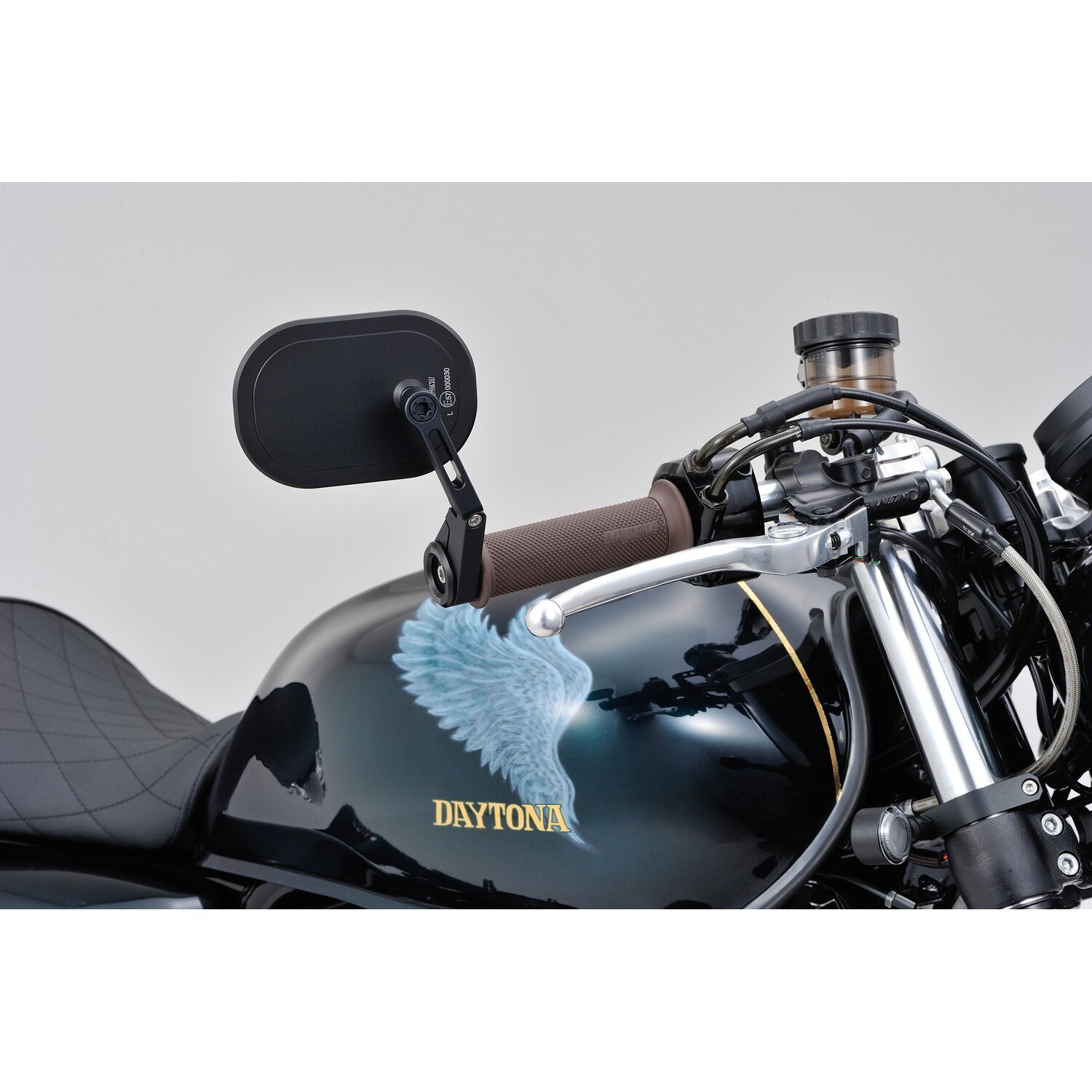 Daytona, clamp-on Flat D-mirror. Number 16