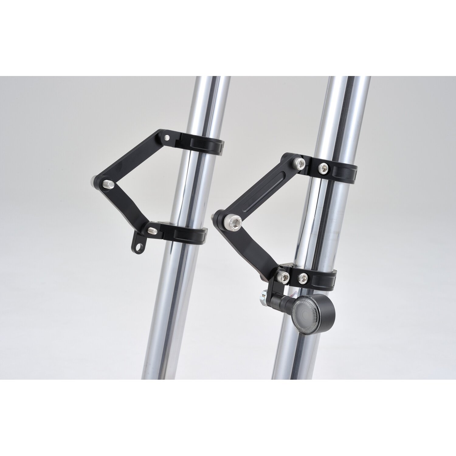 Daytona, Dual Axis adjustable headlamp bracket. 35mm, Black, Matte