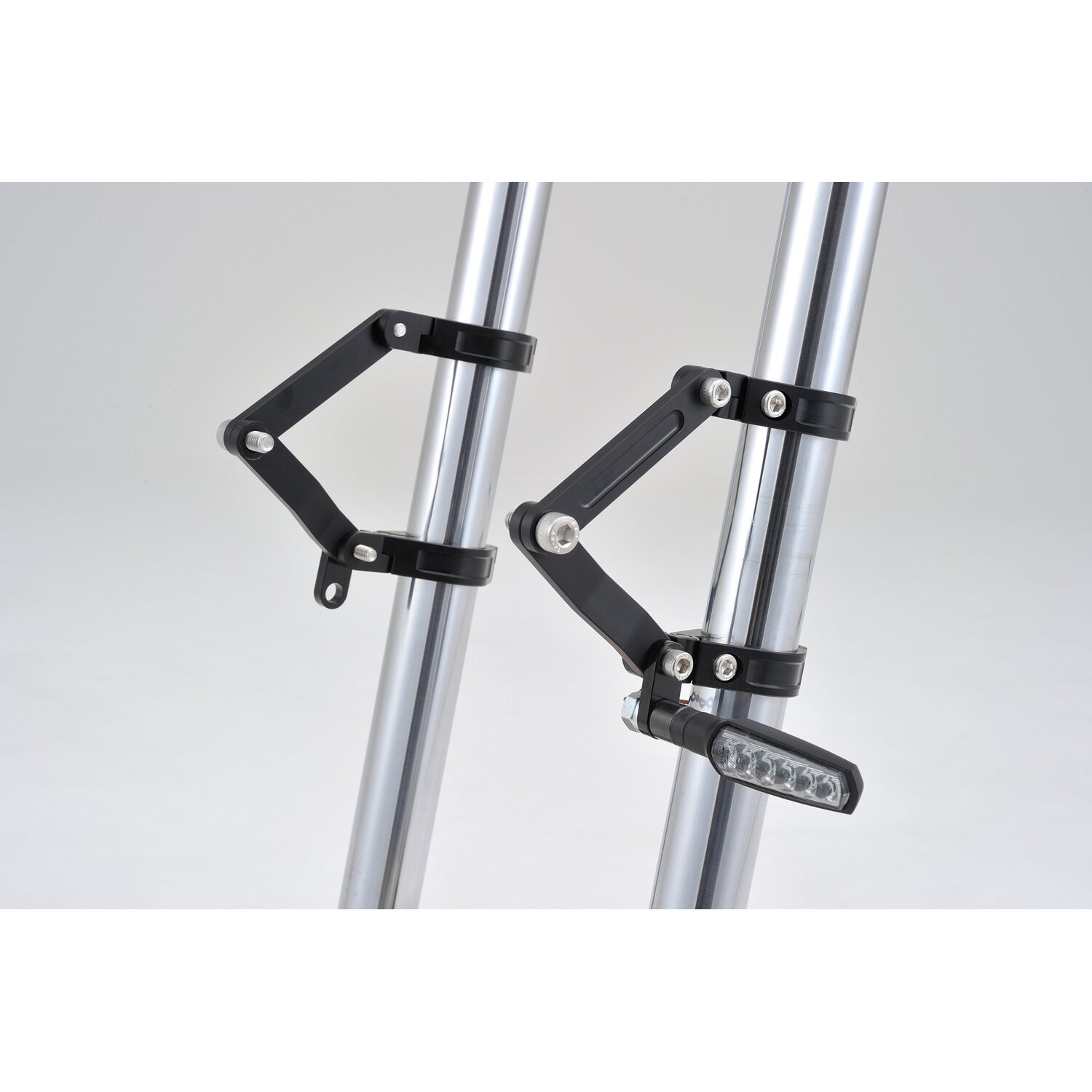 Daytona, Dual Axis adjustable headlamp bracket. 35mm, Black, Matte