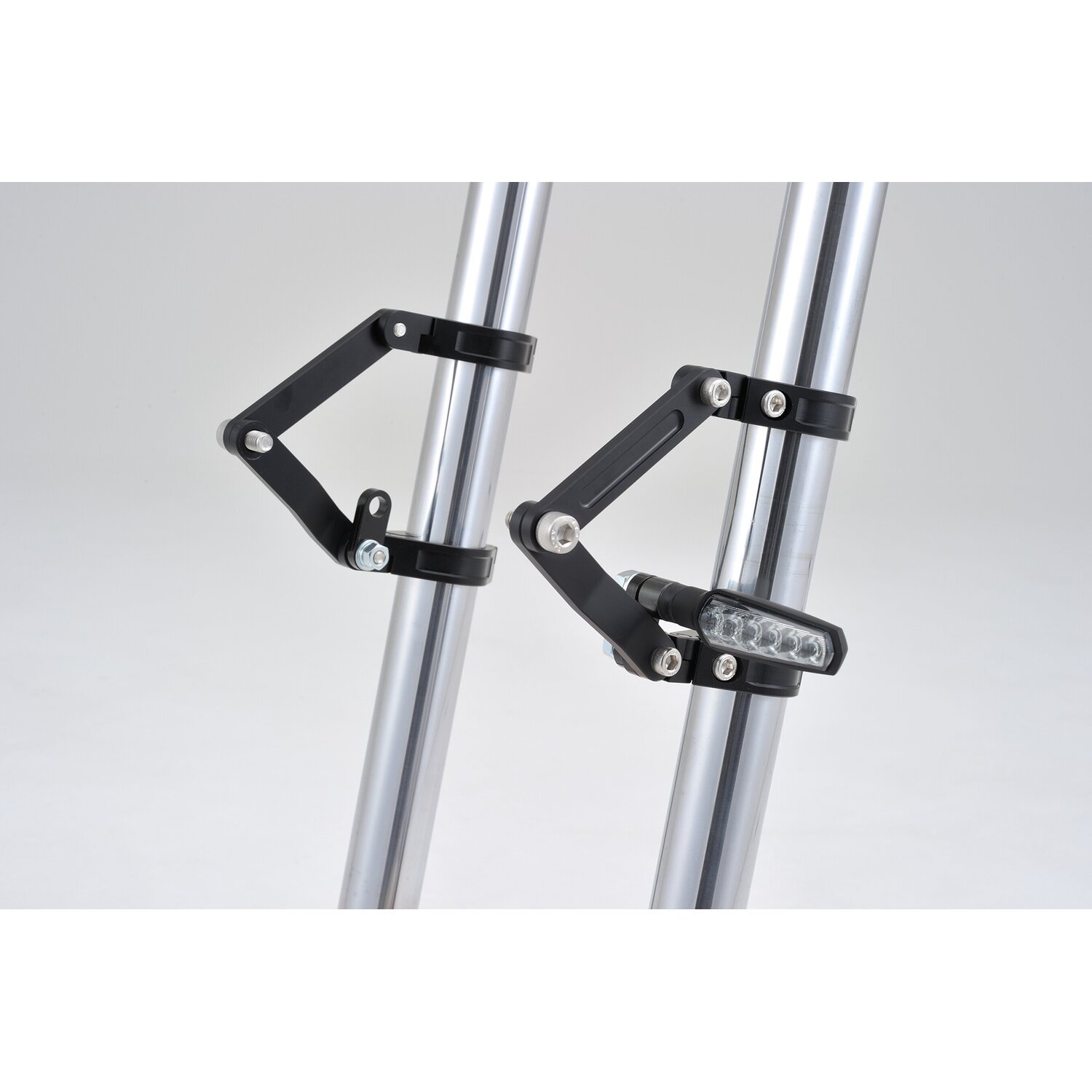 Daytona, Dual Axis adjustable headlamp bracket. 35mm, Black, Matte