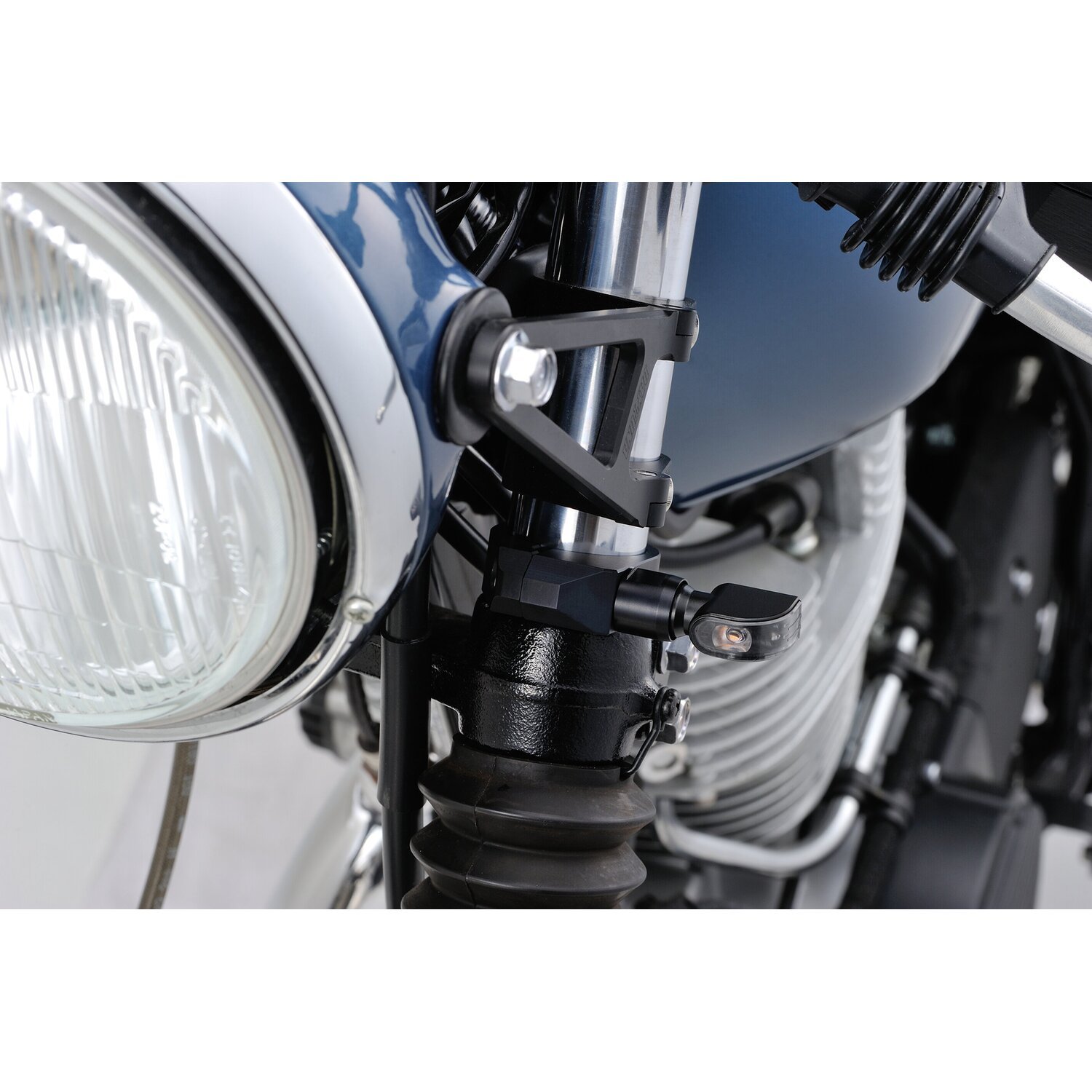 Daytona, Mini 1 D-Light LED turn signals. Clear lens, Black