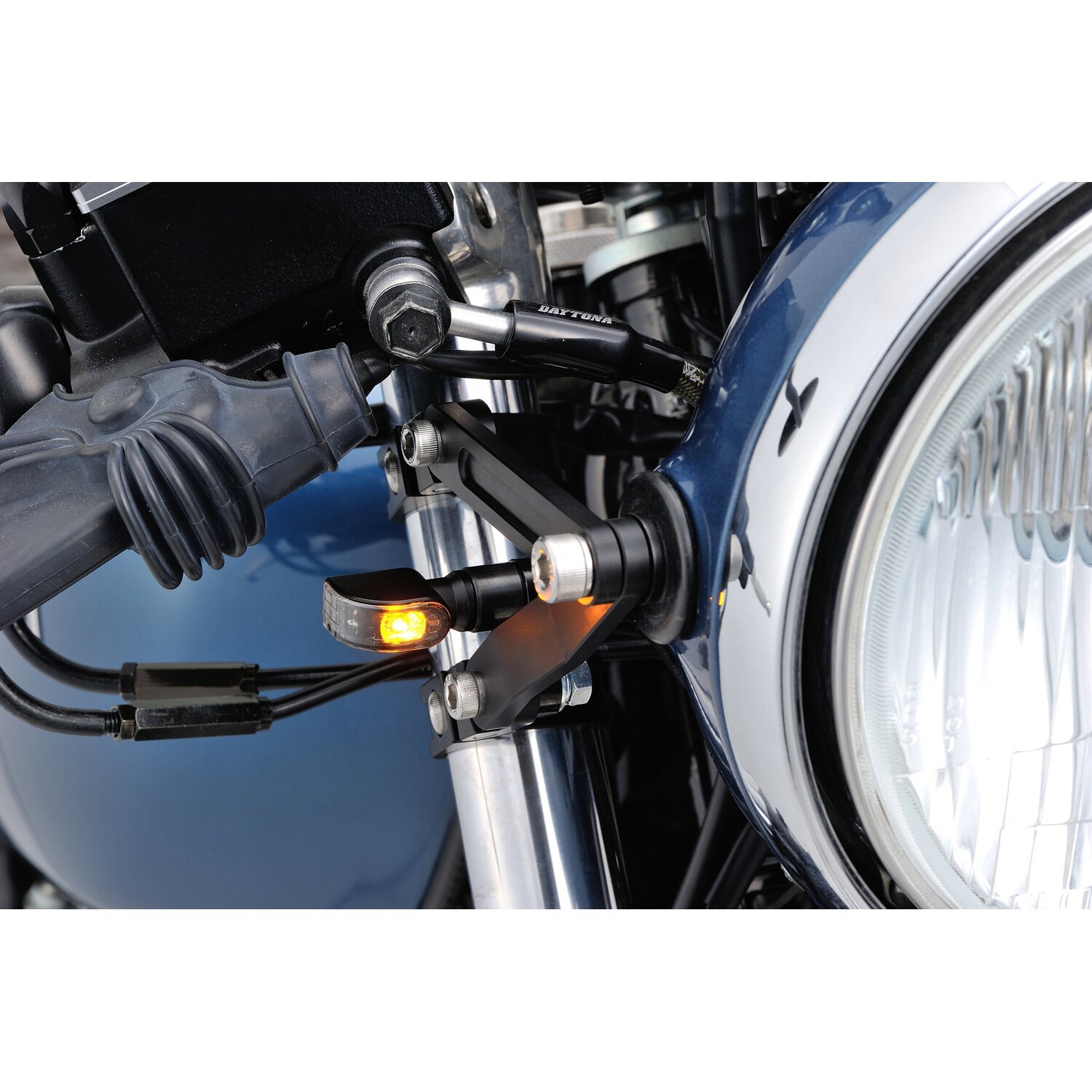 Daytona, Mini 1 D-Light LED turn signals. Clear lens, Black