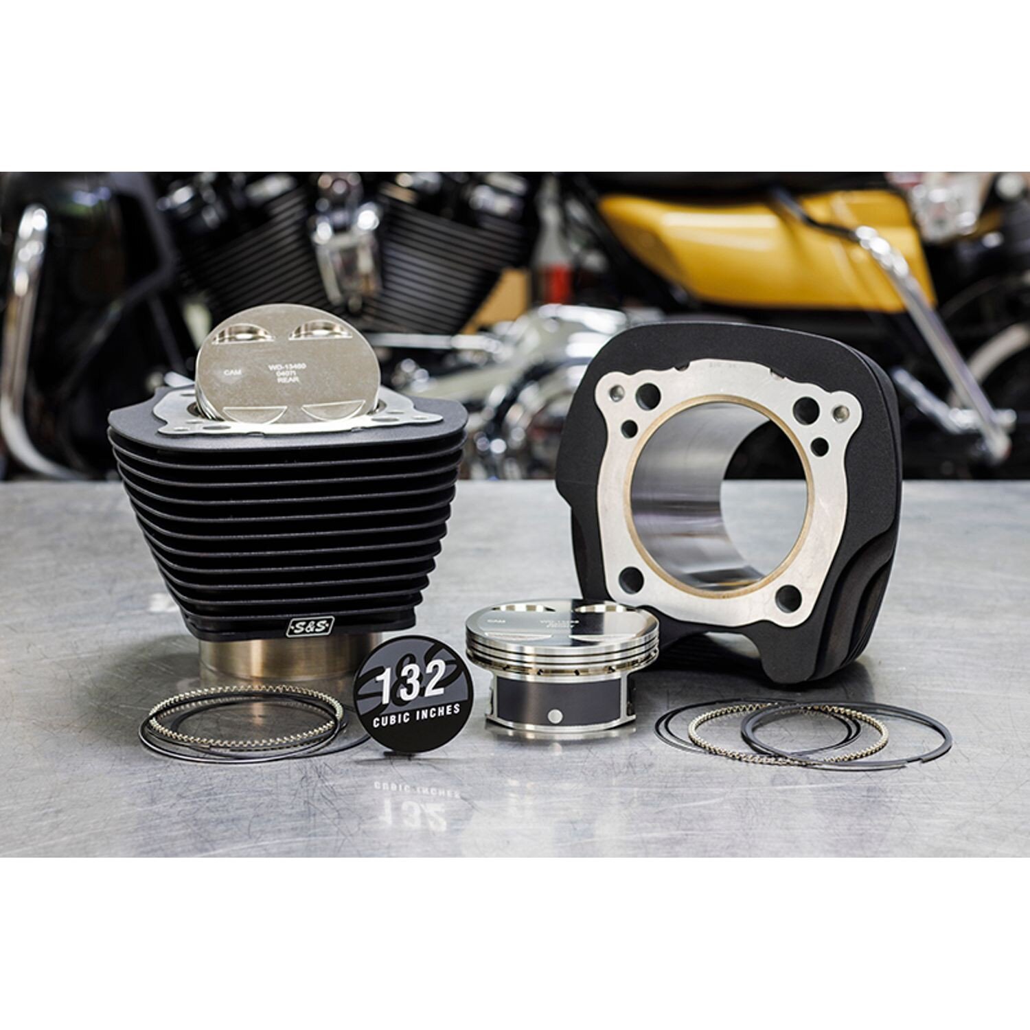S&S, 132" big bore kit. Black cylinders, Wrinkle