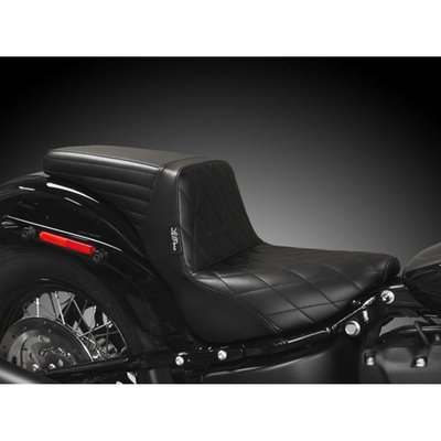 11" seat width. Basket Weave stitch pattern. The Kickflip features a fast and aggressive profile and stance. The high arching back support will provide a secure in-bike feel for extreme riding, combined with excellent back support on long stretches. Built with LePera’s high density Marathon Foam on a black powder coated steel base plate a for maximum stability and comfort. Handcrafted with an iconic attention to detail. Perfect!