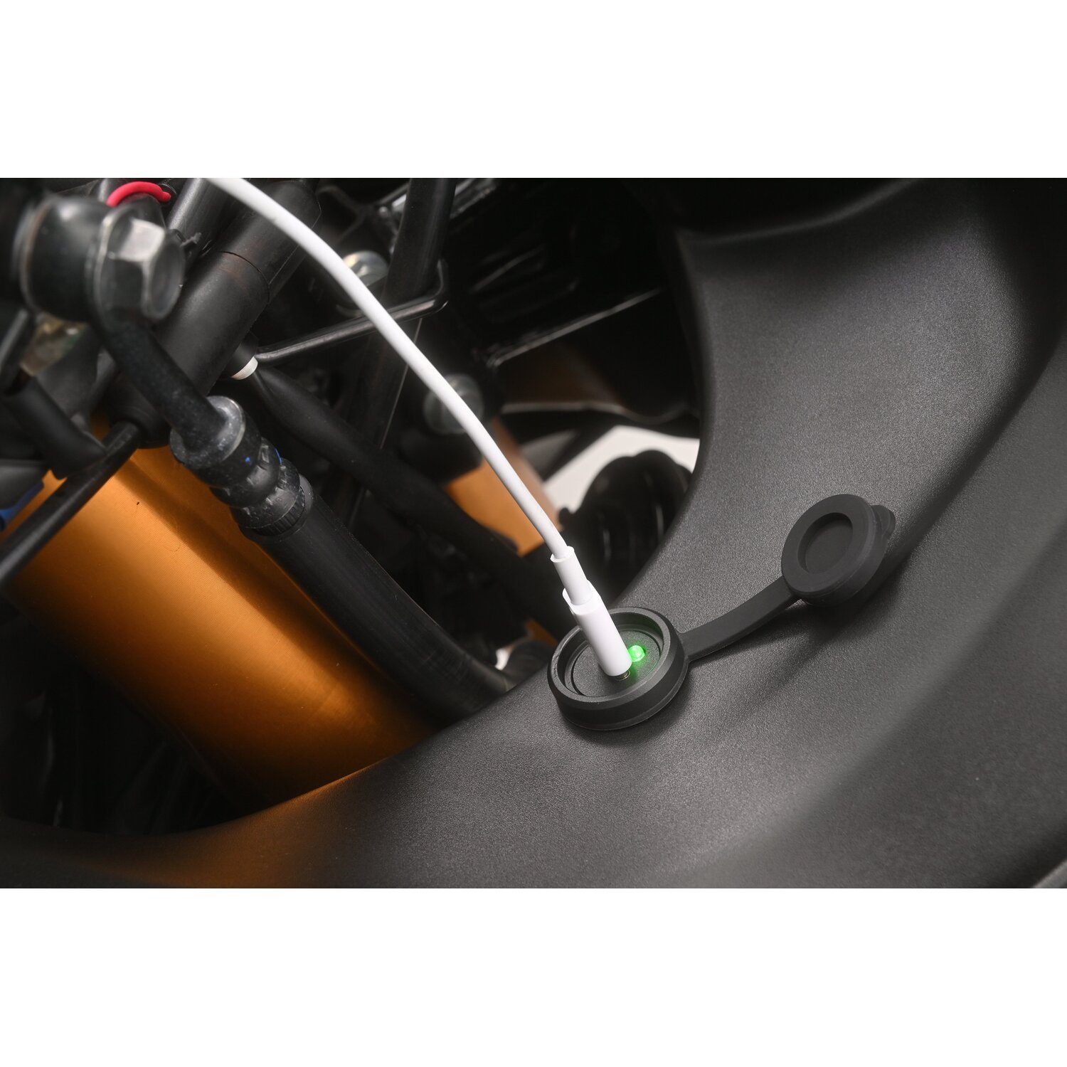 Daytona, faring mount USB Type-C charge port, Black, Matte