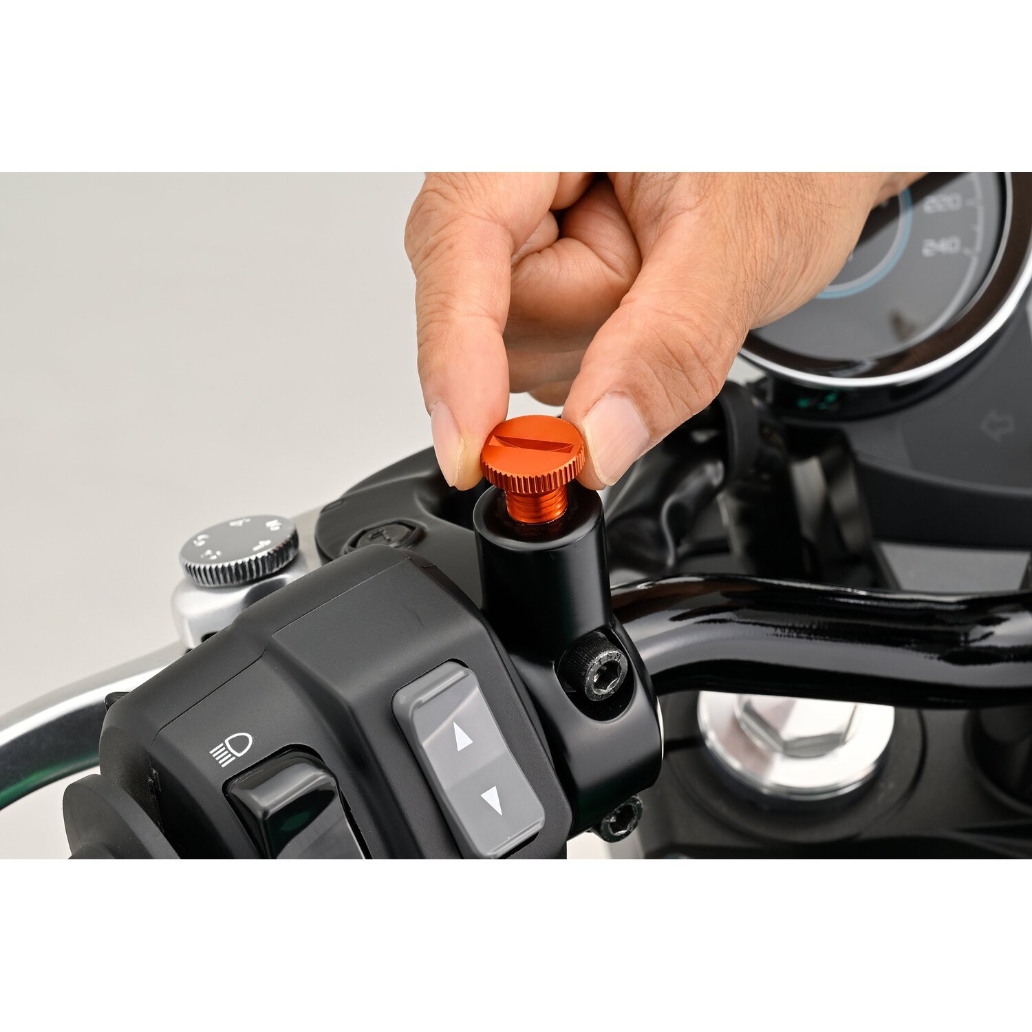 Daytona, mirror hole plug. Orange. RHT, Polished