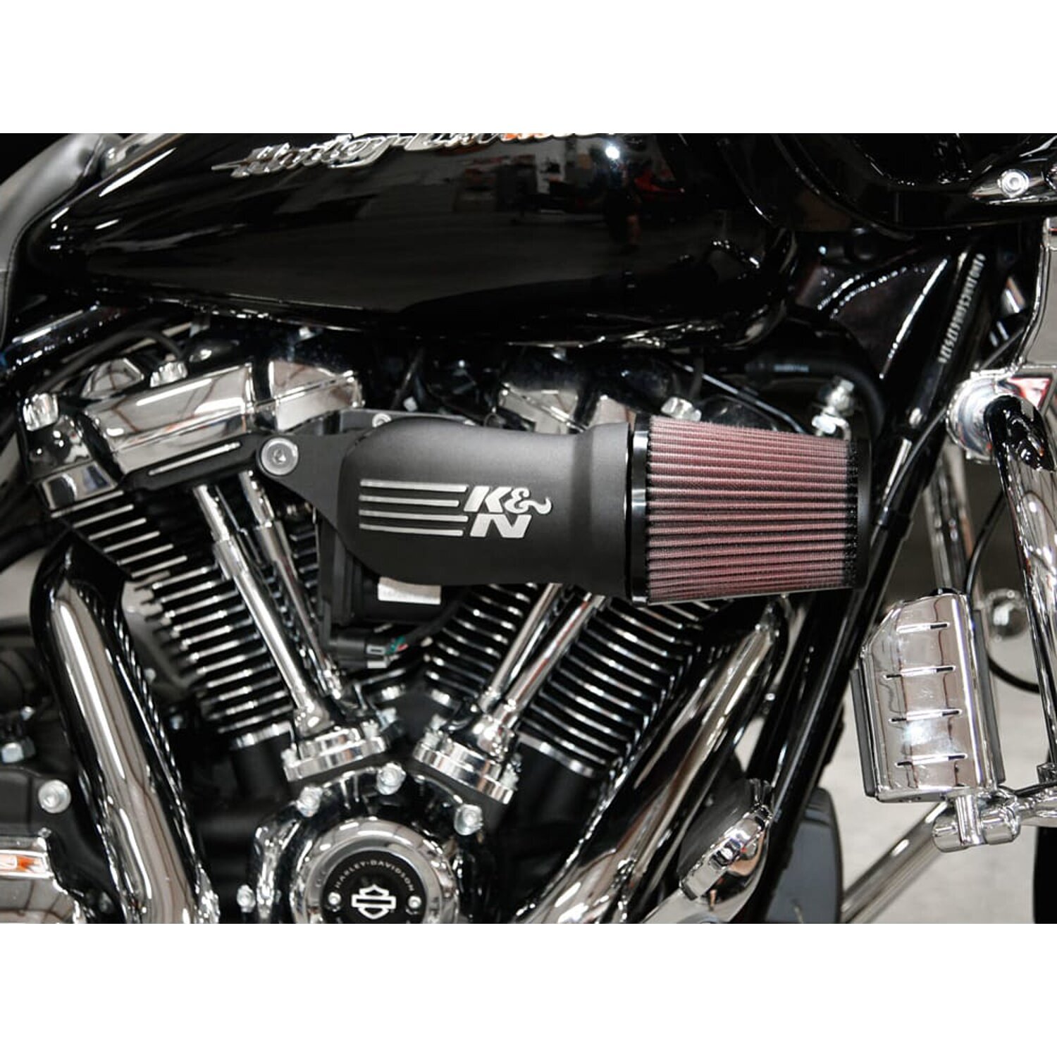 K&N, AirCharger performance air cleaner kit. Black CC logo, Gloss