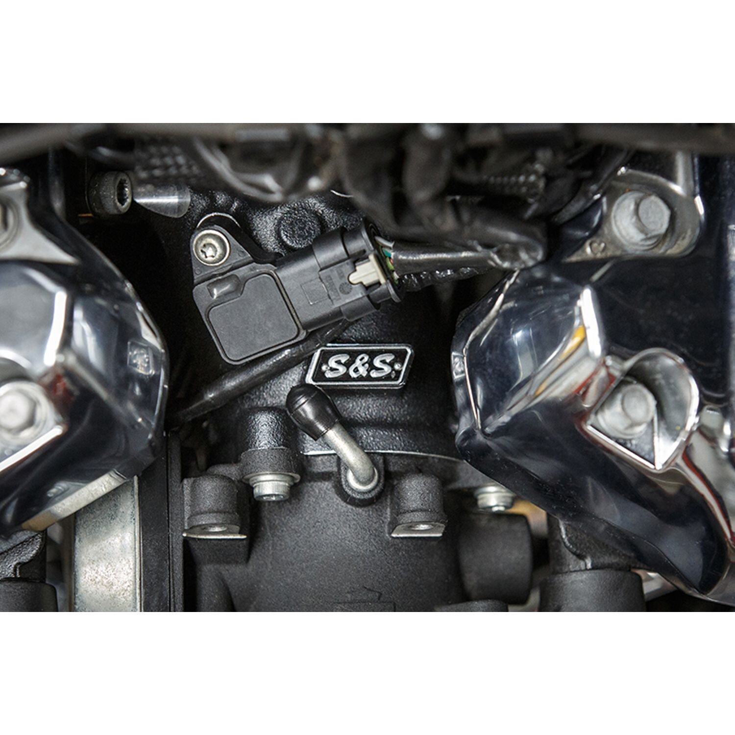 S&S, Premium M8 55mm CNC ported black manifold, Matte