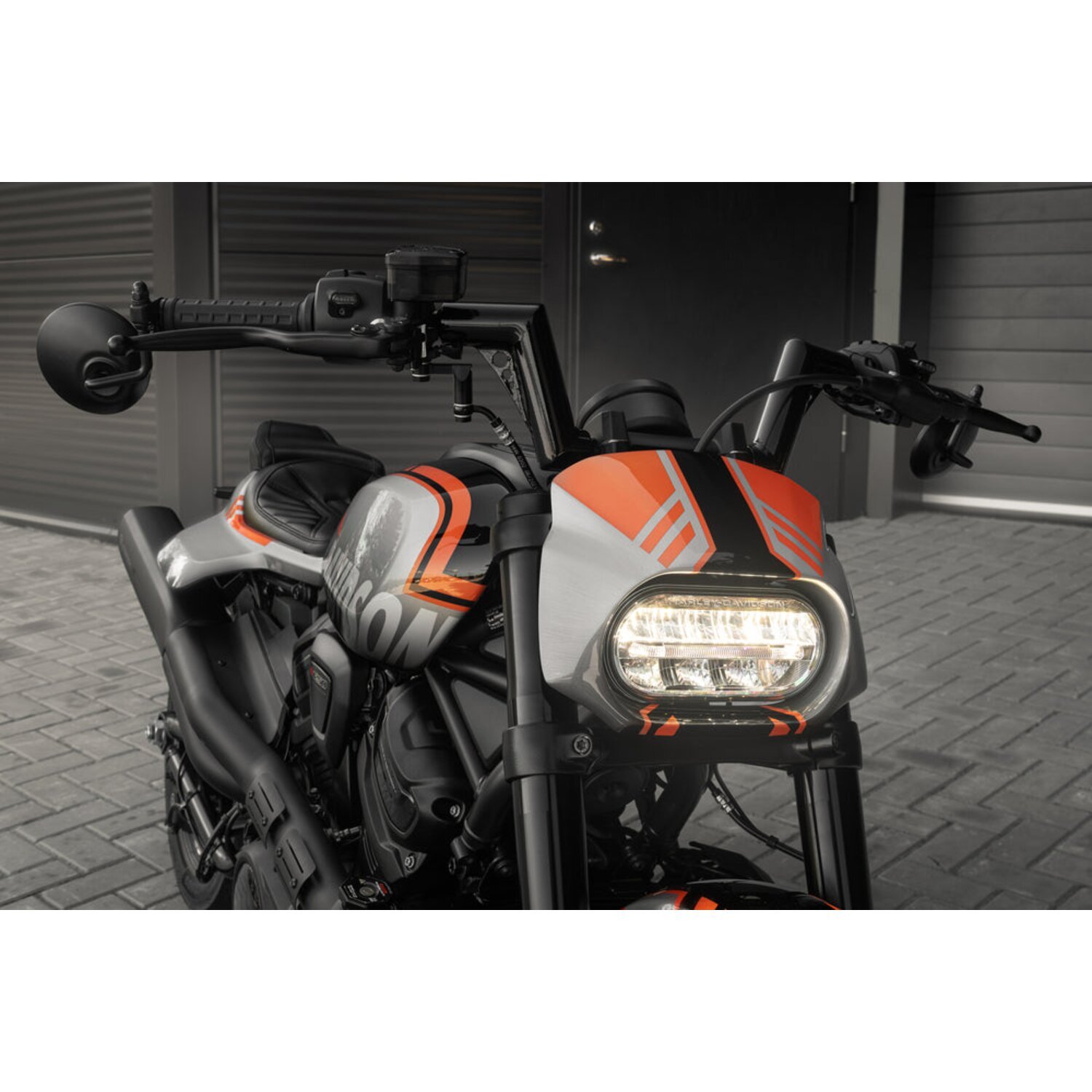 Killer Custom, 1-1/2" Sporty Ape handlebar, Black, Powder Coated