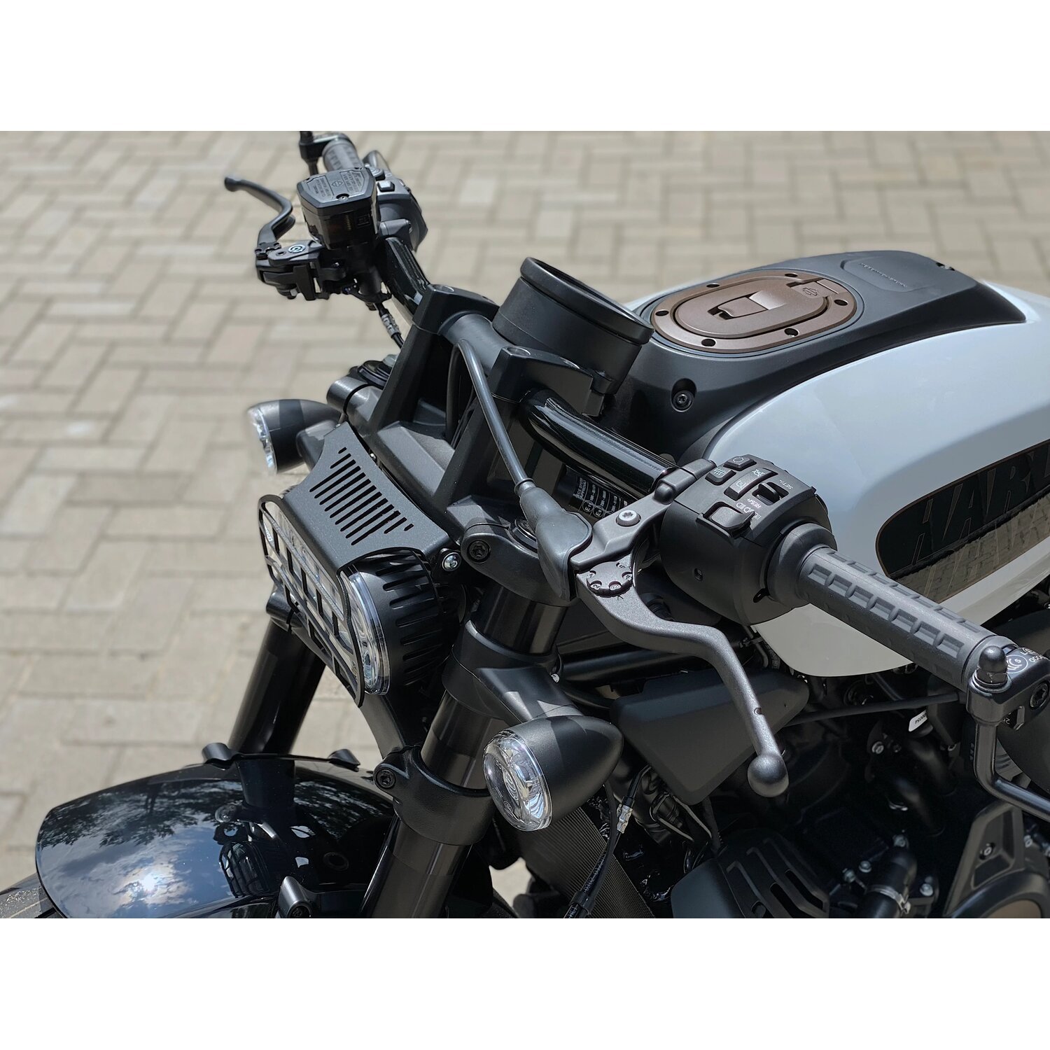 Killer Custom, 1-1/4" Fat Drag handlebar, Black, Powder Coated