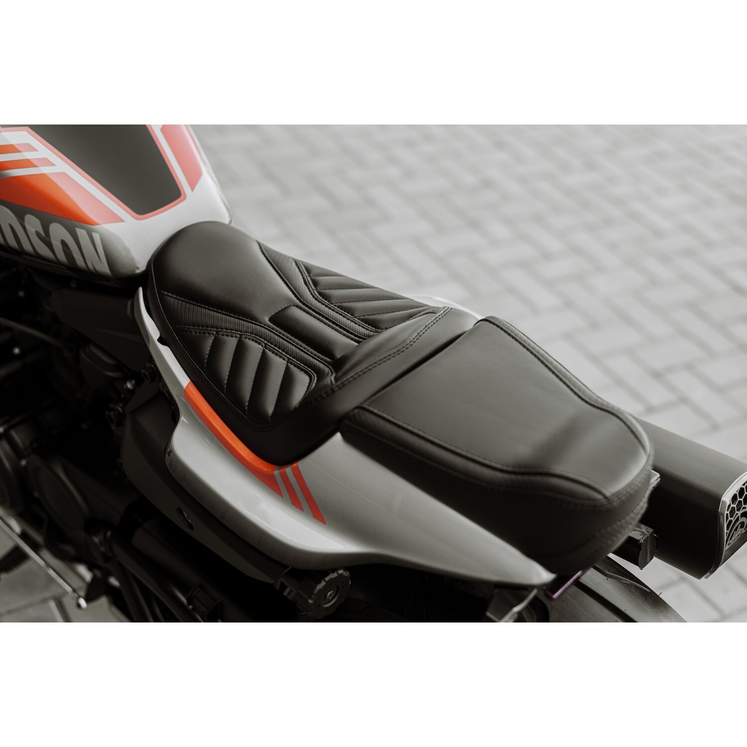 Killer Custom, Sportster S 'Predator' passenger seat, Black
