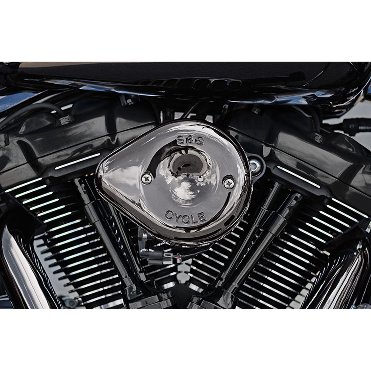 S&S, Stealth Mini-Teardrop air cleaner kit. Lava Chrome, Black