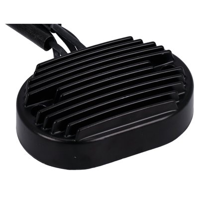 3-phase regulator. 
OEM replacement reference 74540-07