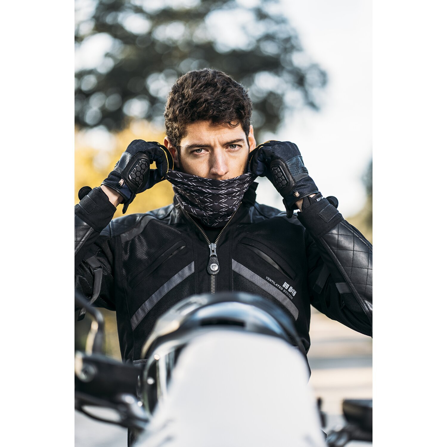 By City tubular 2, Black, grey, One size fits most