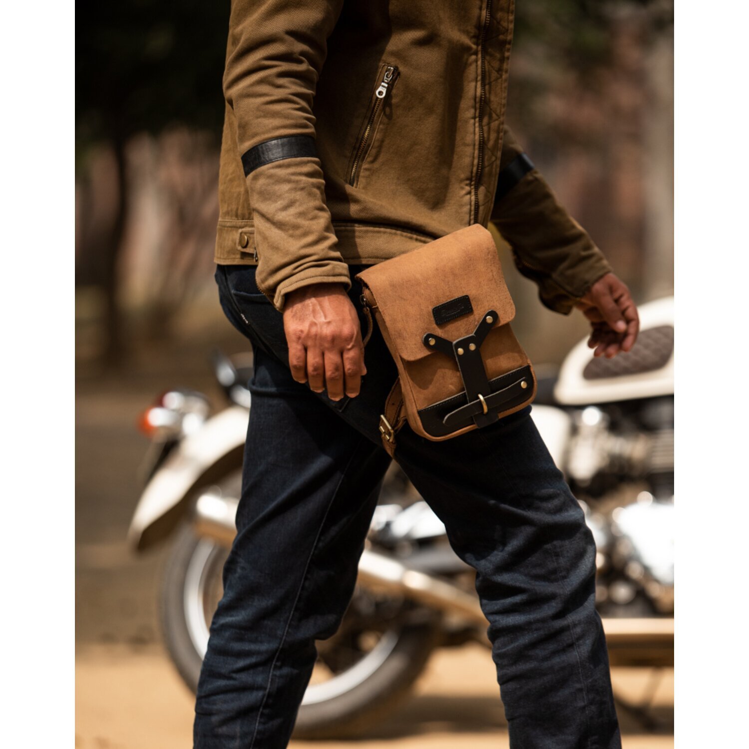 Trip Machine, Thigh bag / leg bag. Tobacco brown