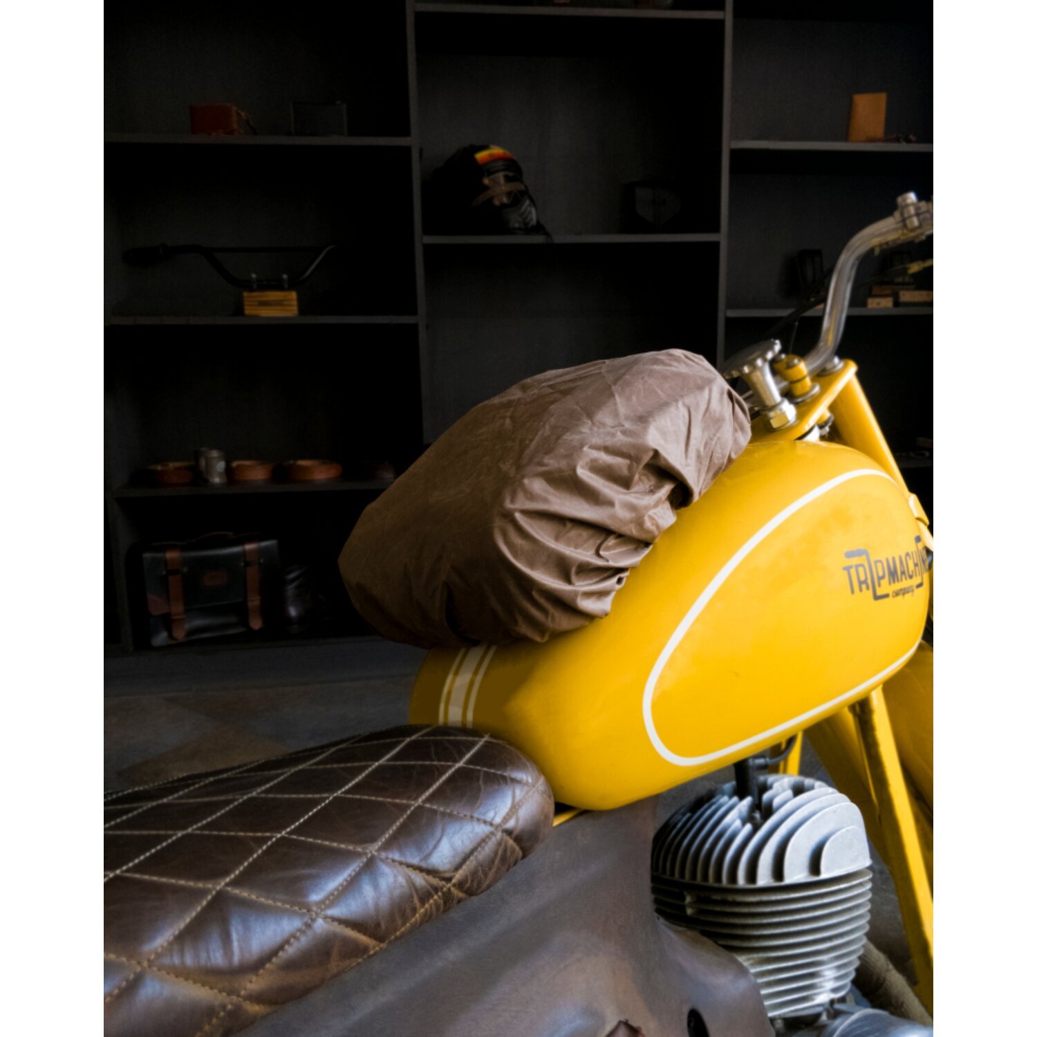 Trip Machine, tank and tail bag. 4.4 liter