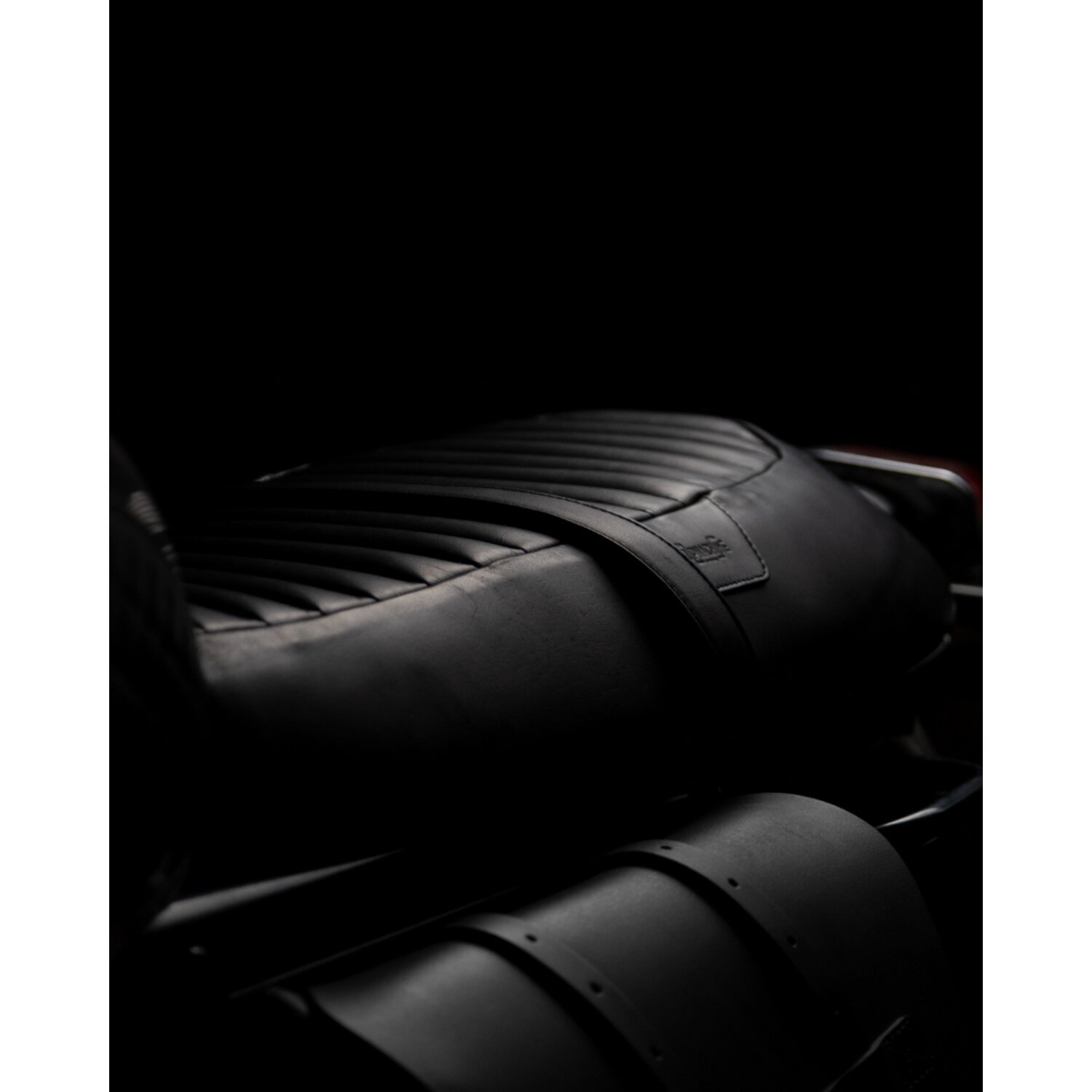 Trip Machine Touring Seat RE Twins black leather