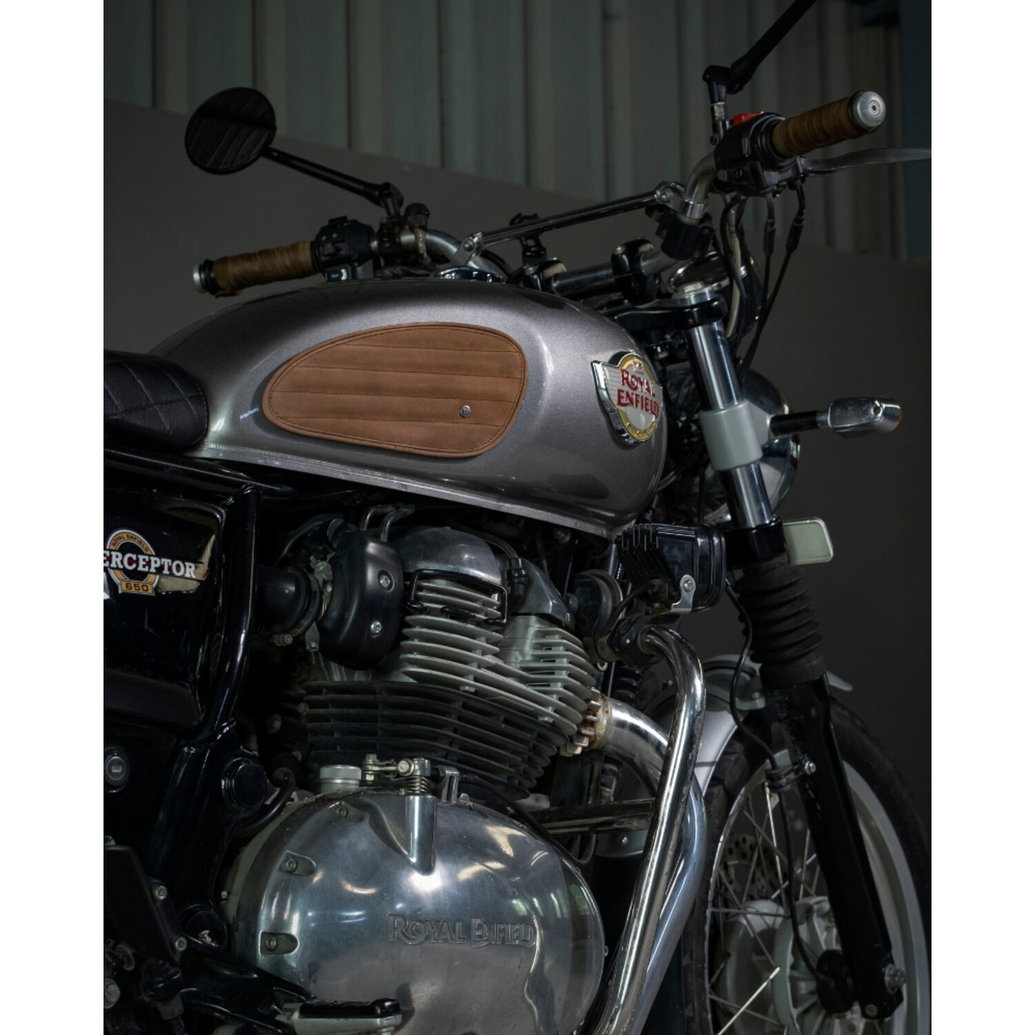 Trip Machine, Classic leather tank pad set, tobacco
