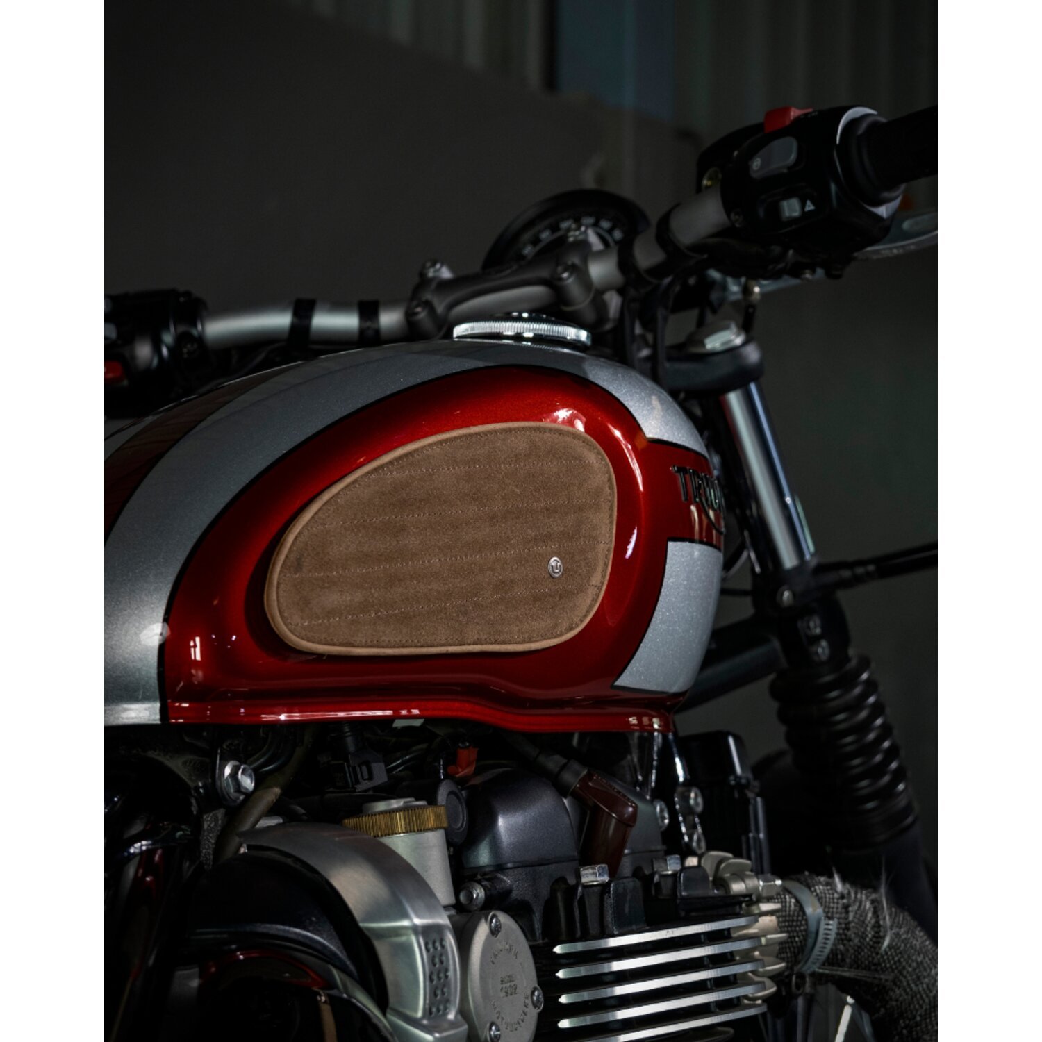 Trip Machine, Classic leather tank pad set. S, tobacco