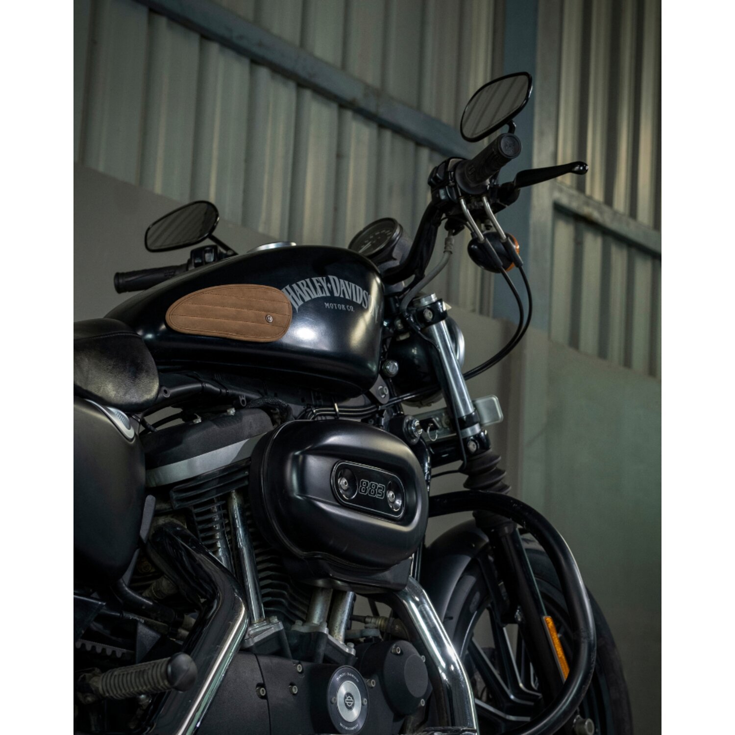 Trip Machine, Mini Classic leather tank pads, tobacco