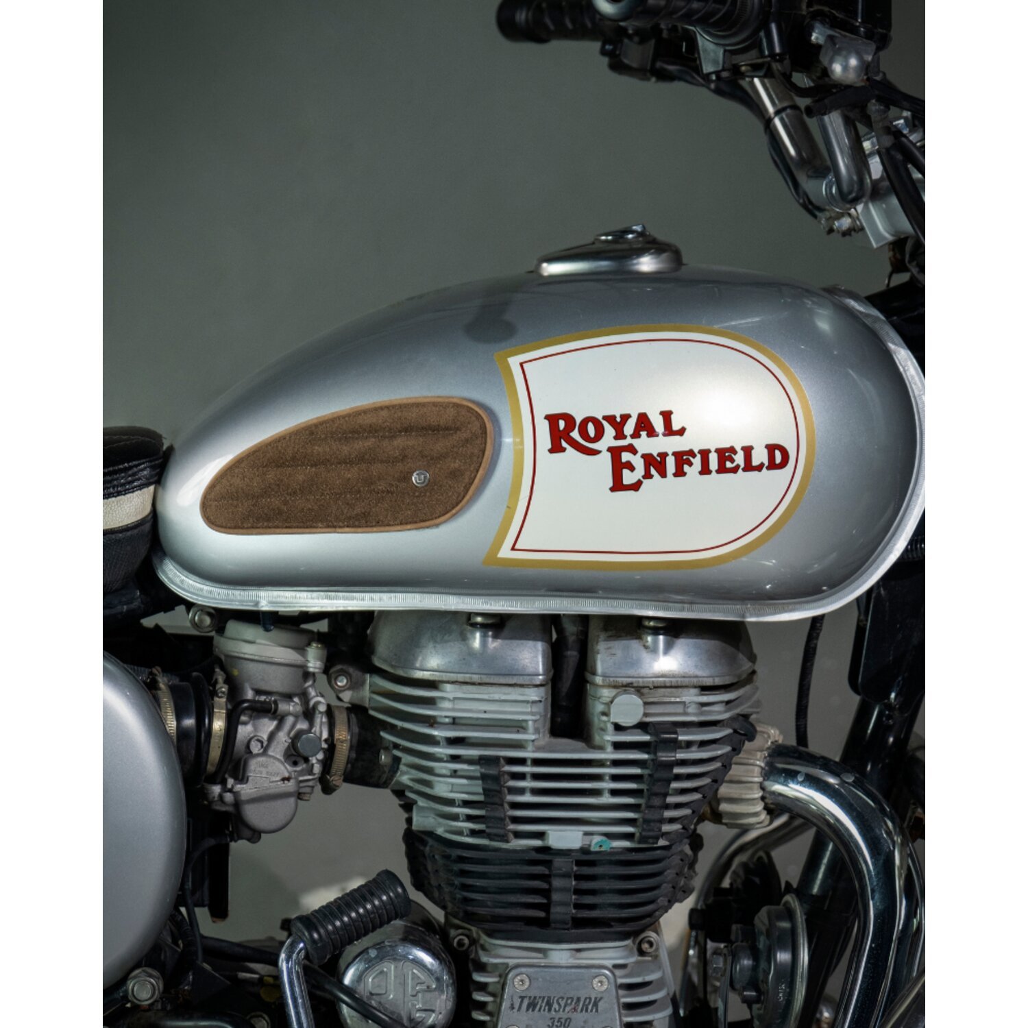 Trip Machine, Mini Classic leather tank pads. Tobacco suede, Brown