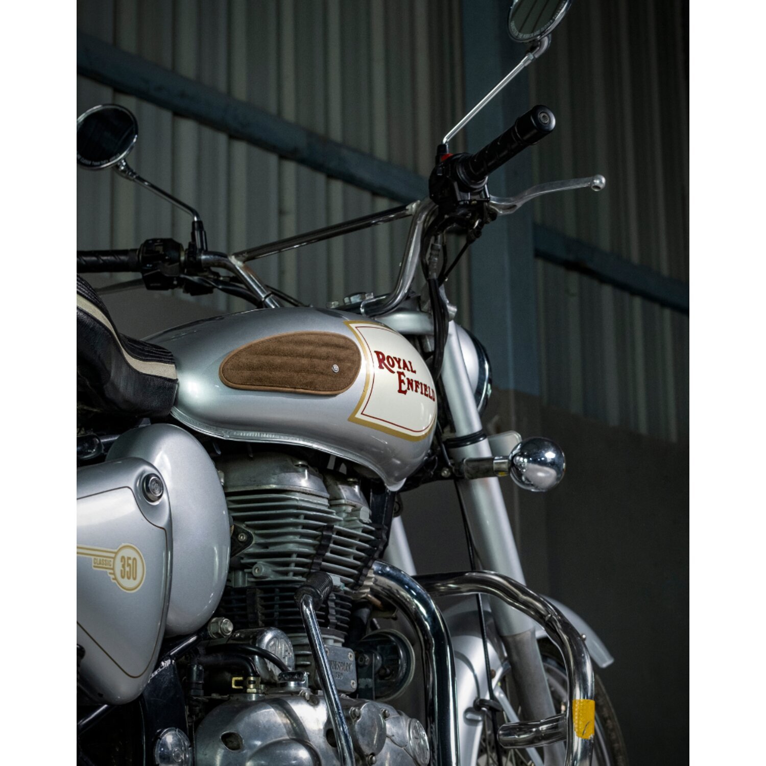 Trip Machine, Mini Classic leather tank pads. Tobacco suede, Brown