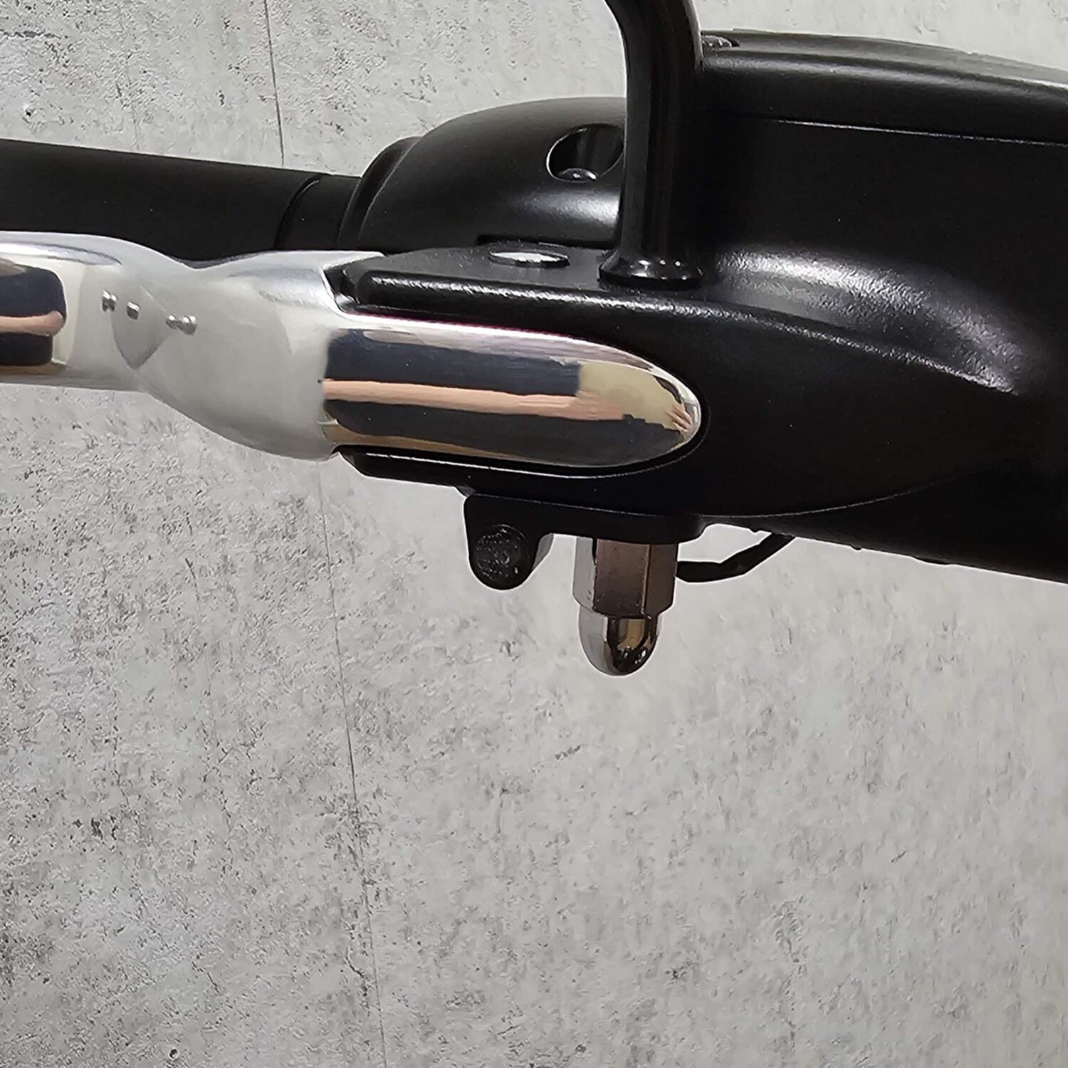 Kellermann, 'Dash A' turn signal. Right front