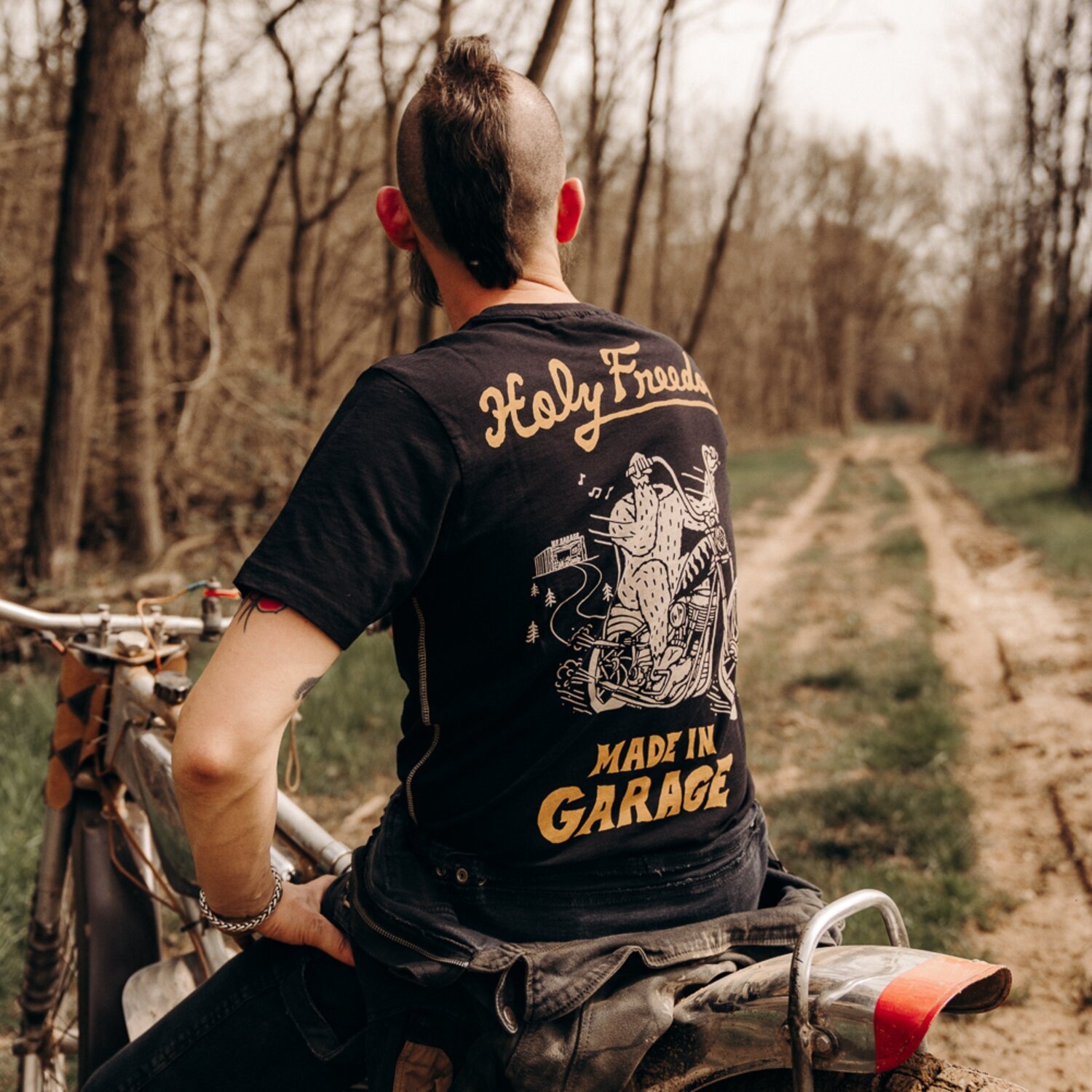 Holy Freedom Yeti t-shirt